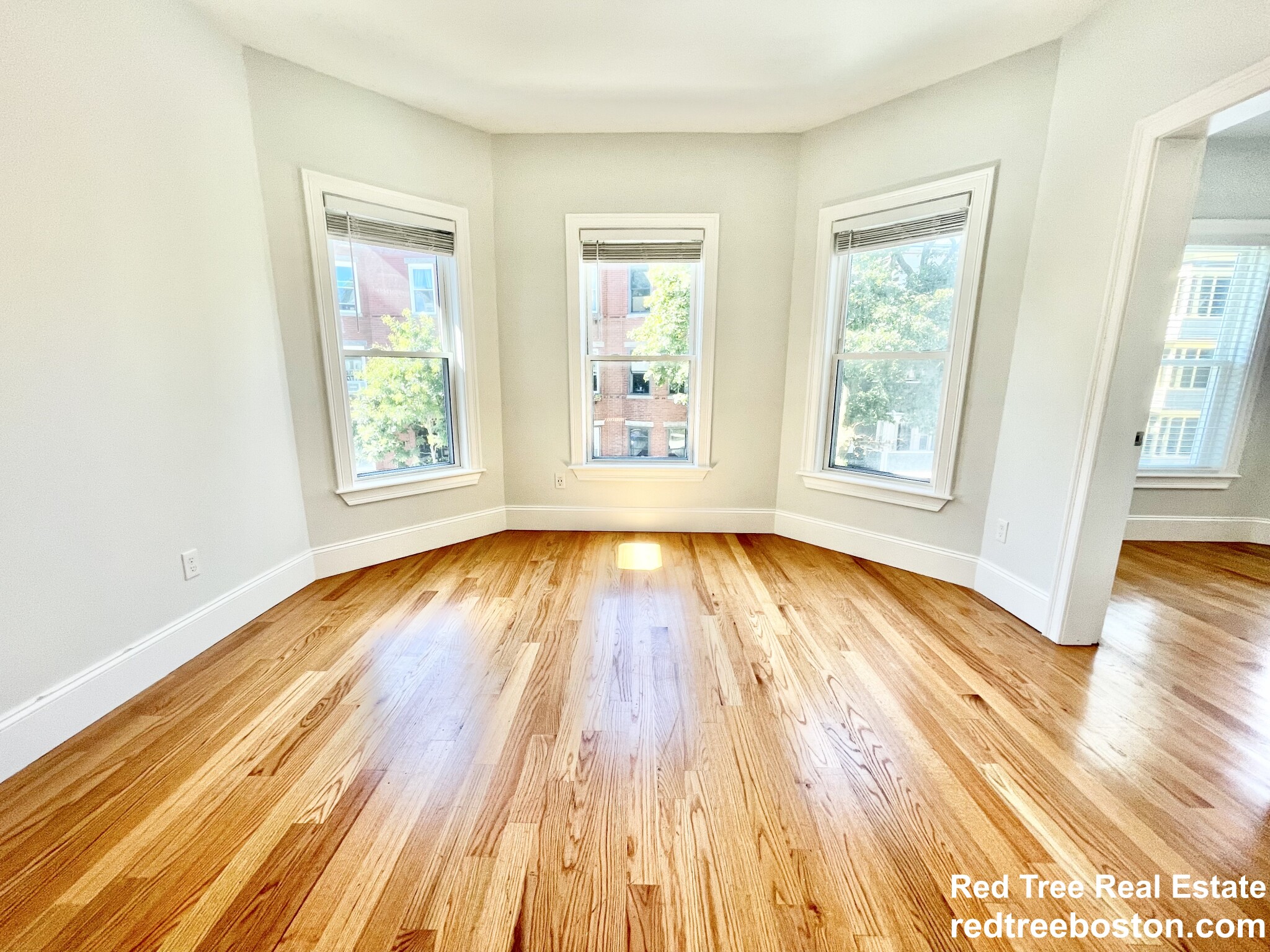 5 bed, 3 bath apartment for rent at 55 Saxton St Unit 2, Dorchester — photo 8 of 25