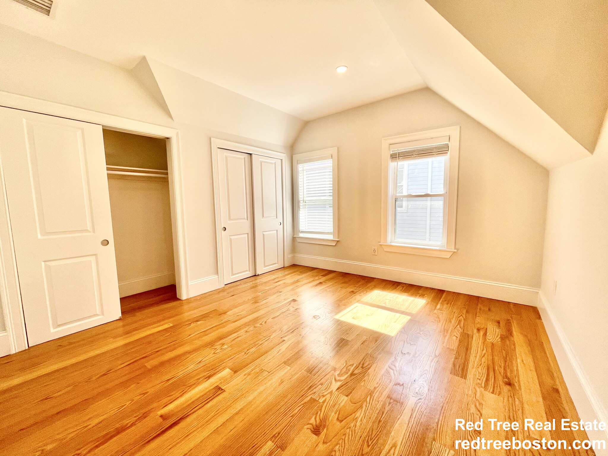 5 bed, 3 bath apartment for rent at 55 Saxton St Unit 2, Dorchester — photo 21 of 25