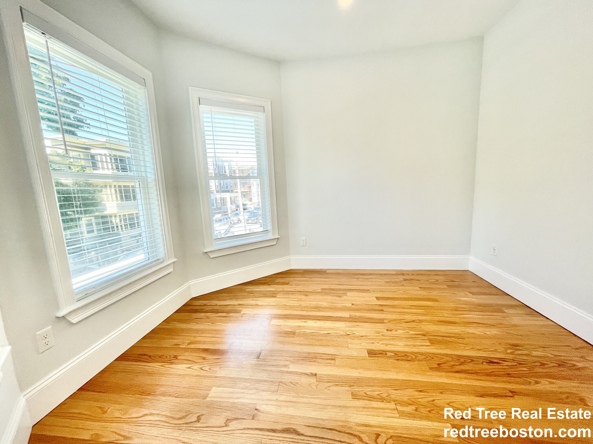 5 bed, 3 bath apartment for rent at 55 Saxton St Unit 2, Dorchester — photo 12 of 25