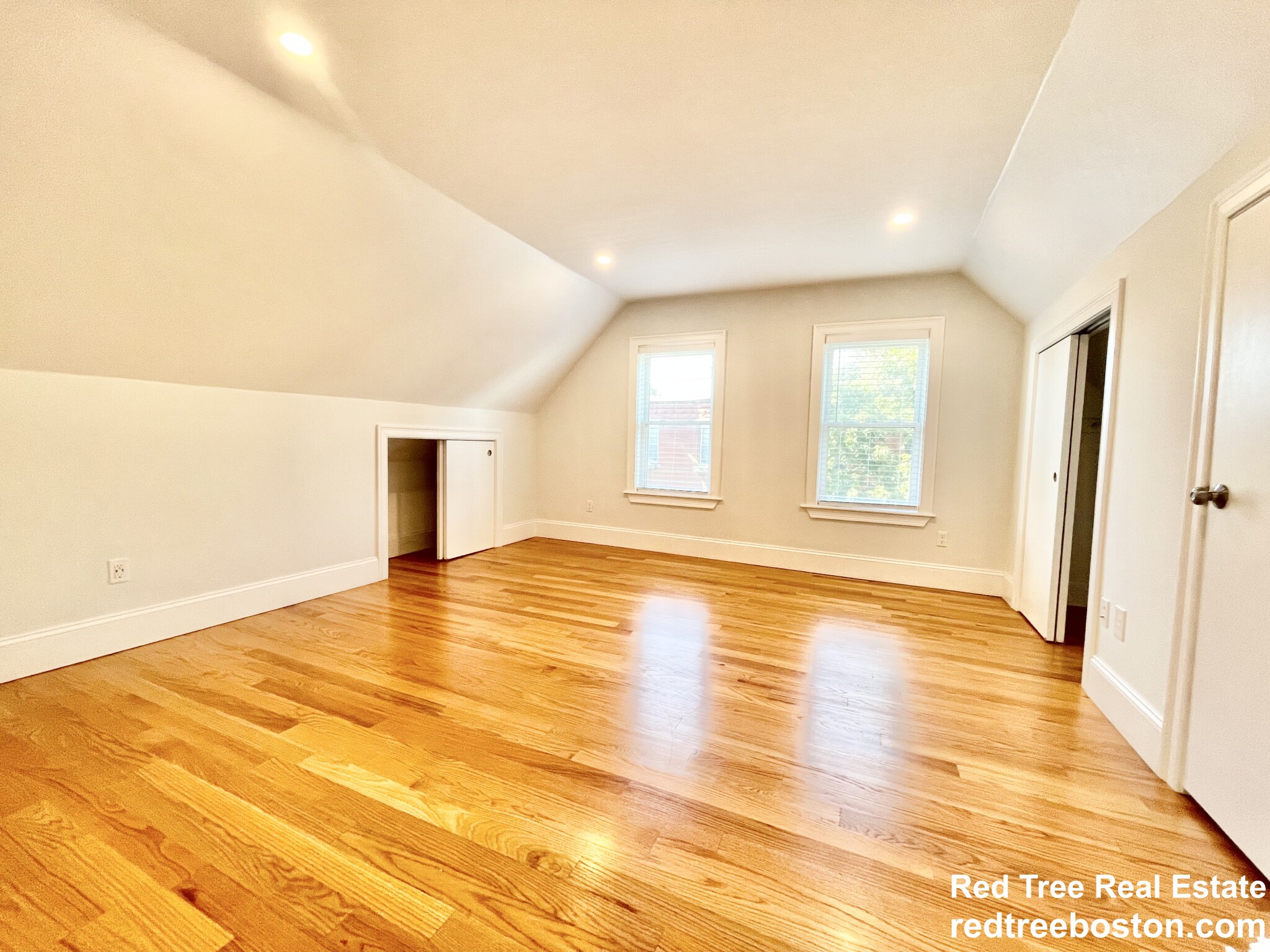 5 bed, 3 bath apartment for rent at 55 Saxton St Unit 2, Dorchester — photo 22 of 25