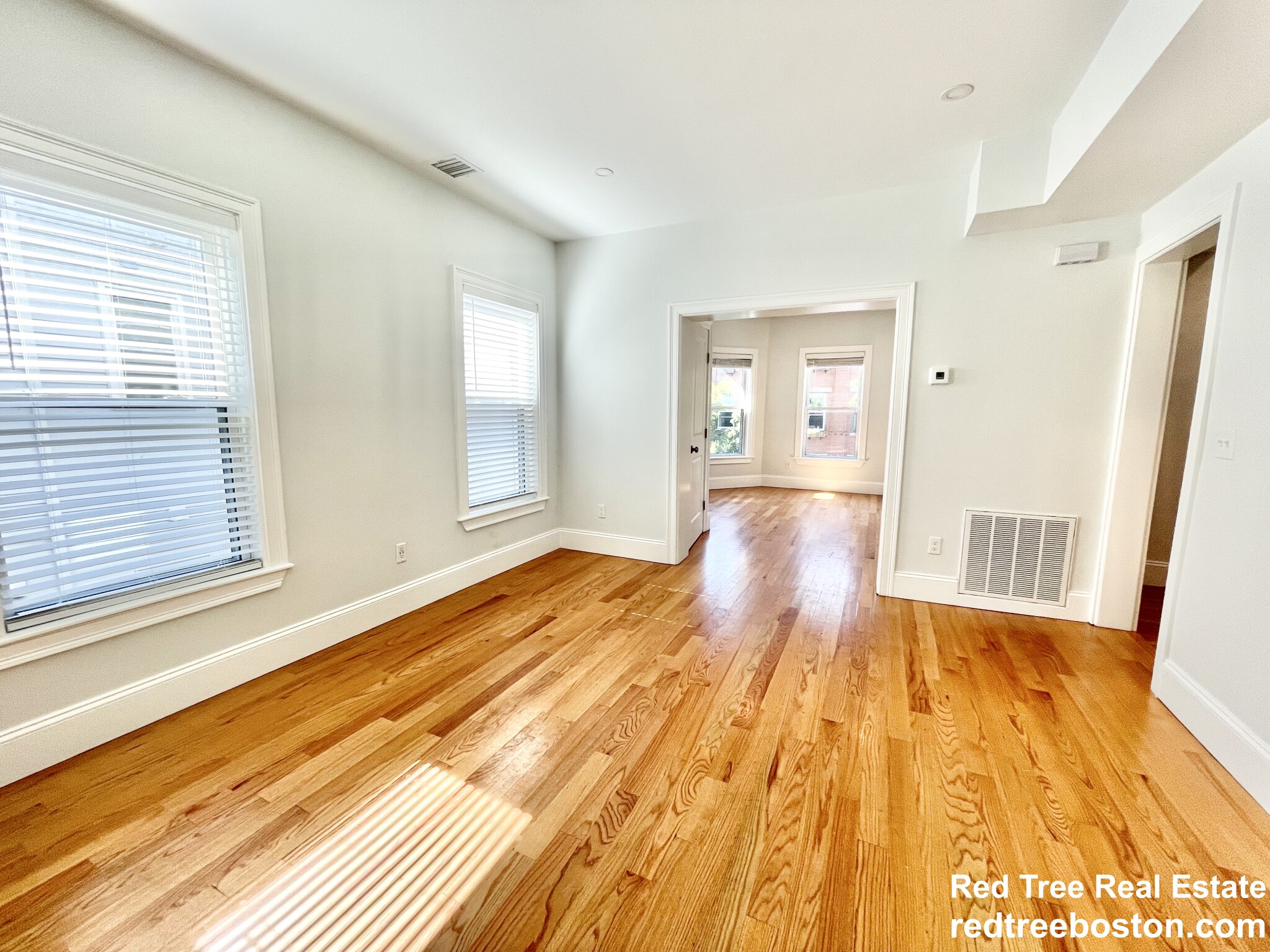 5 bed, 3 bath apartment for rent at 55 Saxton St Unit 2, Dorchester — photo 6 of 25
