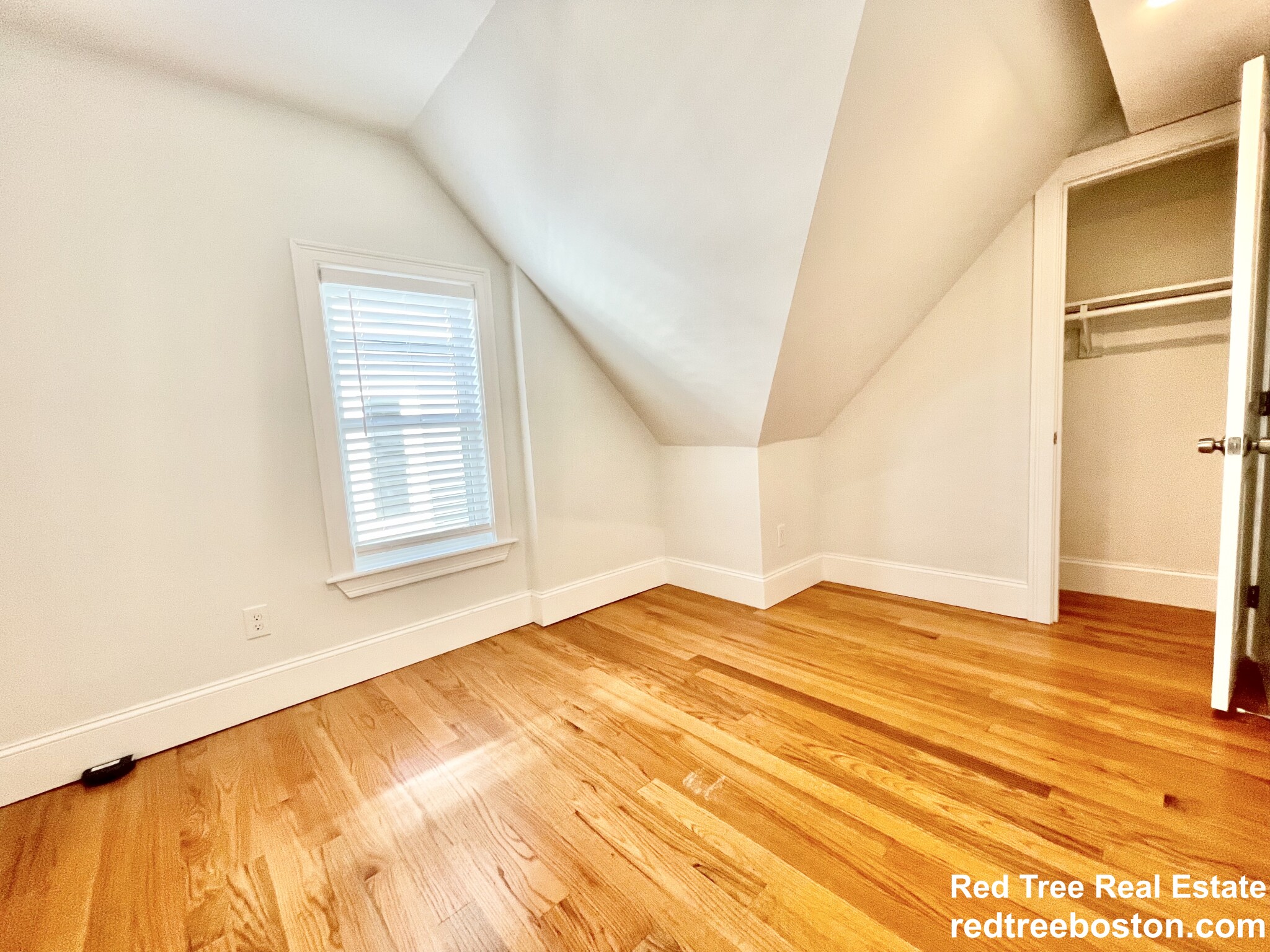 5 bed, 3 bath apartment for rent at 55 Saxton St Unit 2, Dorchester — photo 20 of 25