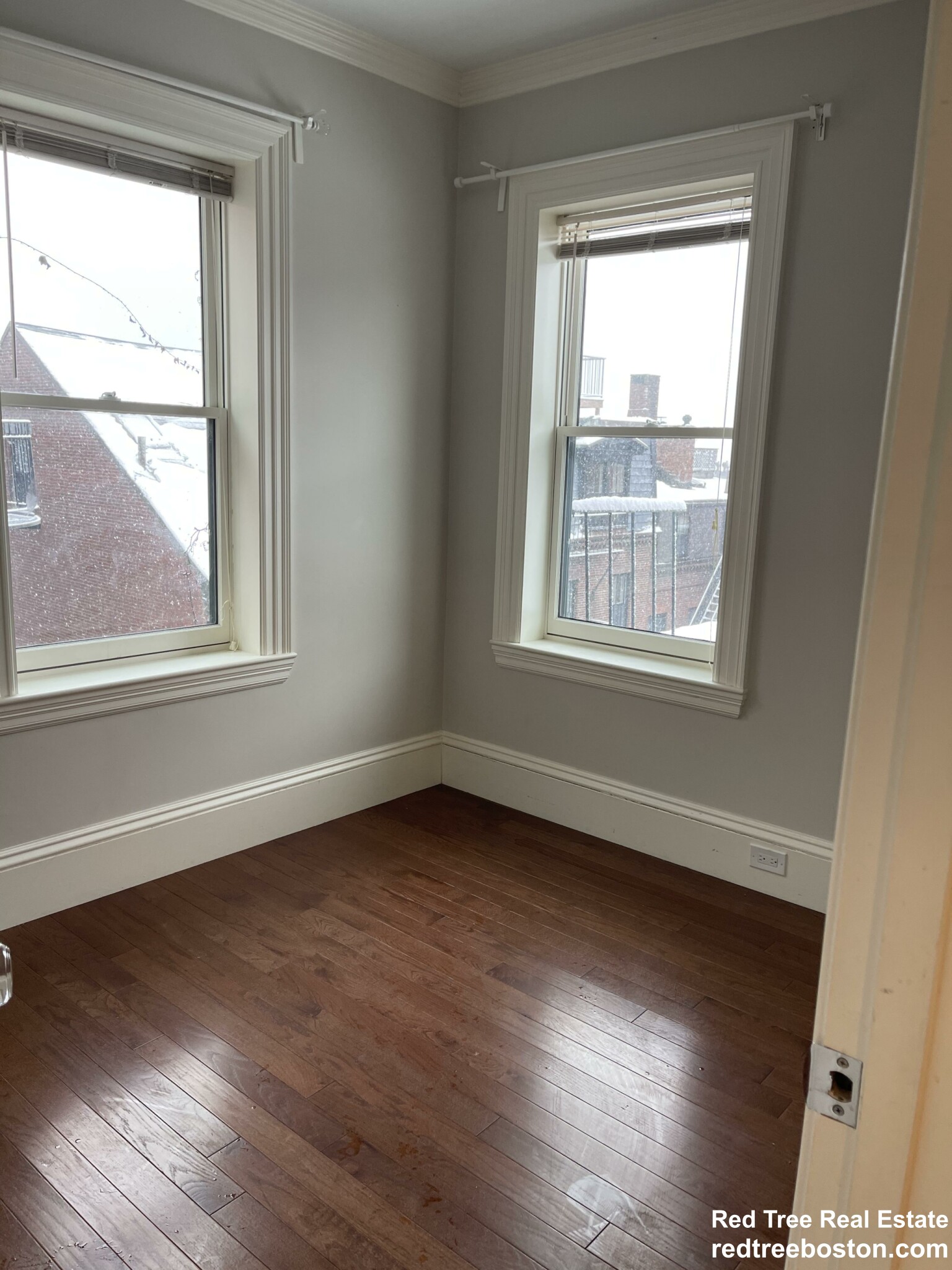 98 Myrtle St, Fenway