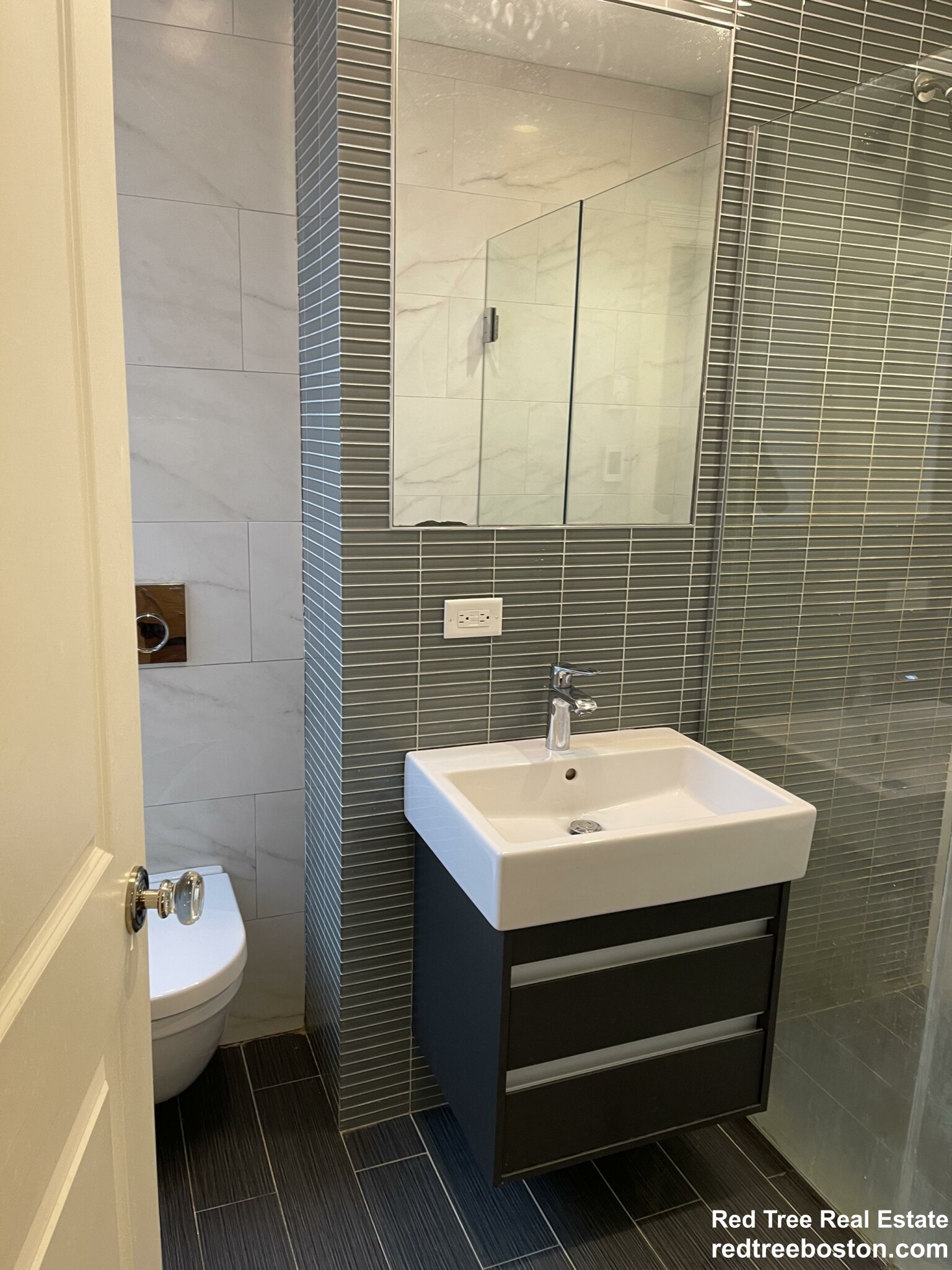 98 Myrtle St, Fenway