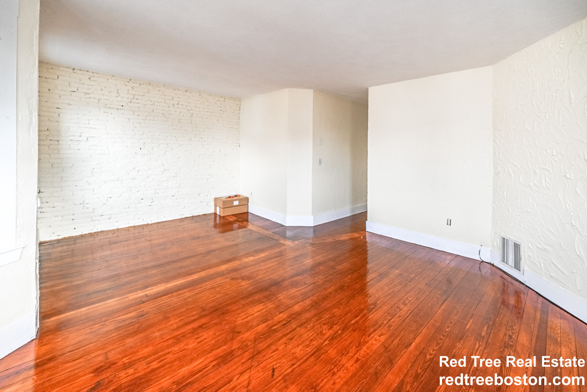 3 bed, 1 bath apartment for rent at 91 Chester St Unit 3, Chelsea — photo 2 of 15