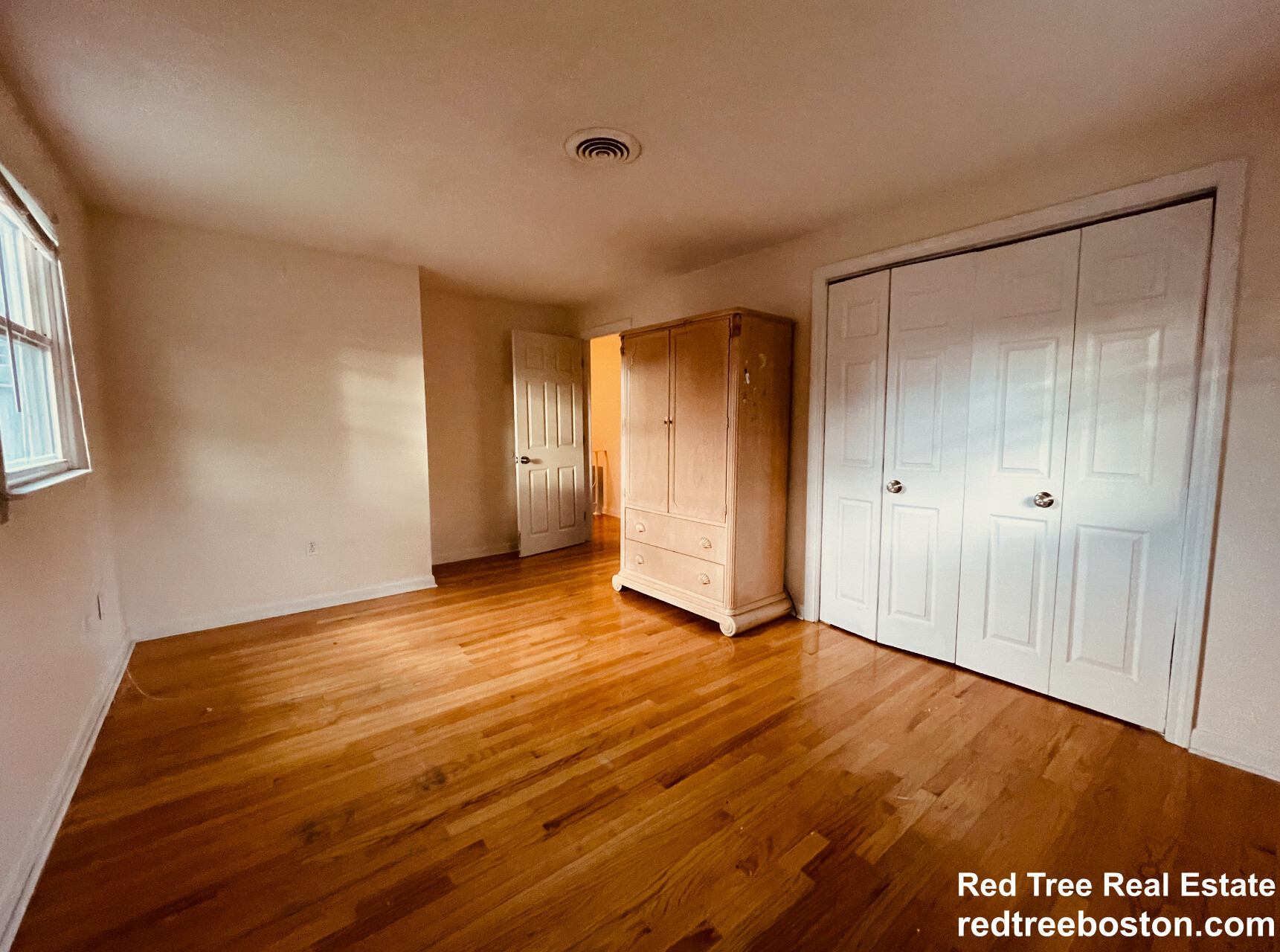 3 bed, 1.5 bath apartment for rent at 41 Boylston Rd, Newton Highlands — photo 7 of 16
