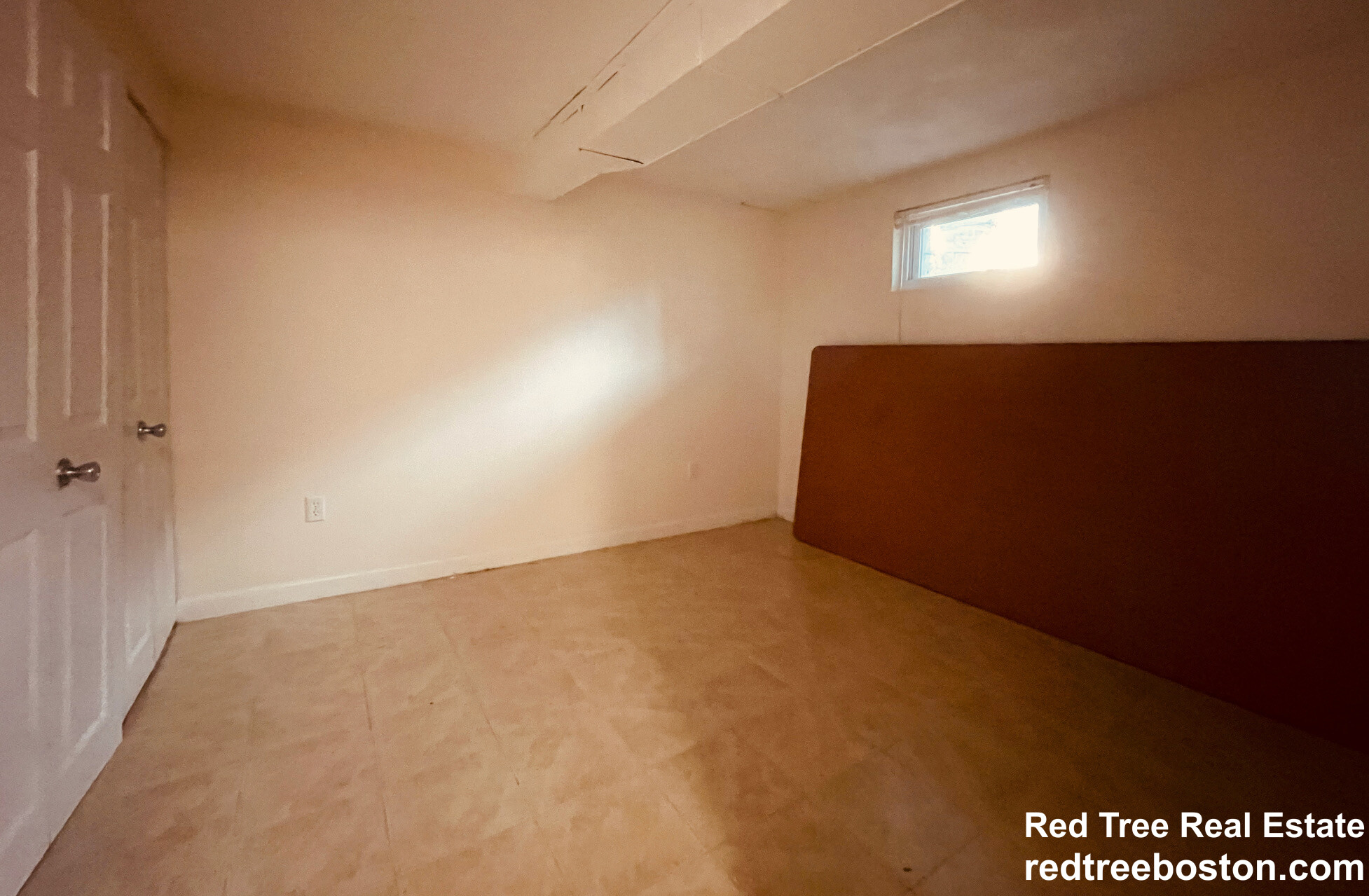 3 bed, 1.5 bath apartment for rent at 41 Boylston Rd, Newton Highlands — photo 13 of 16