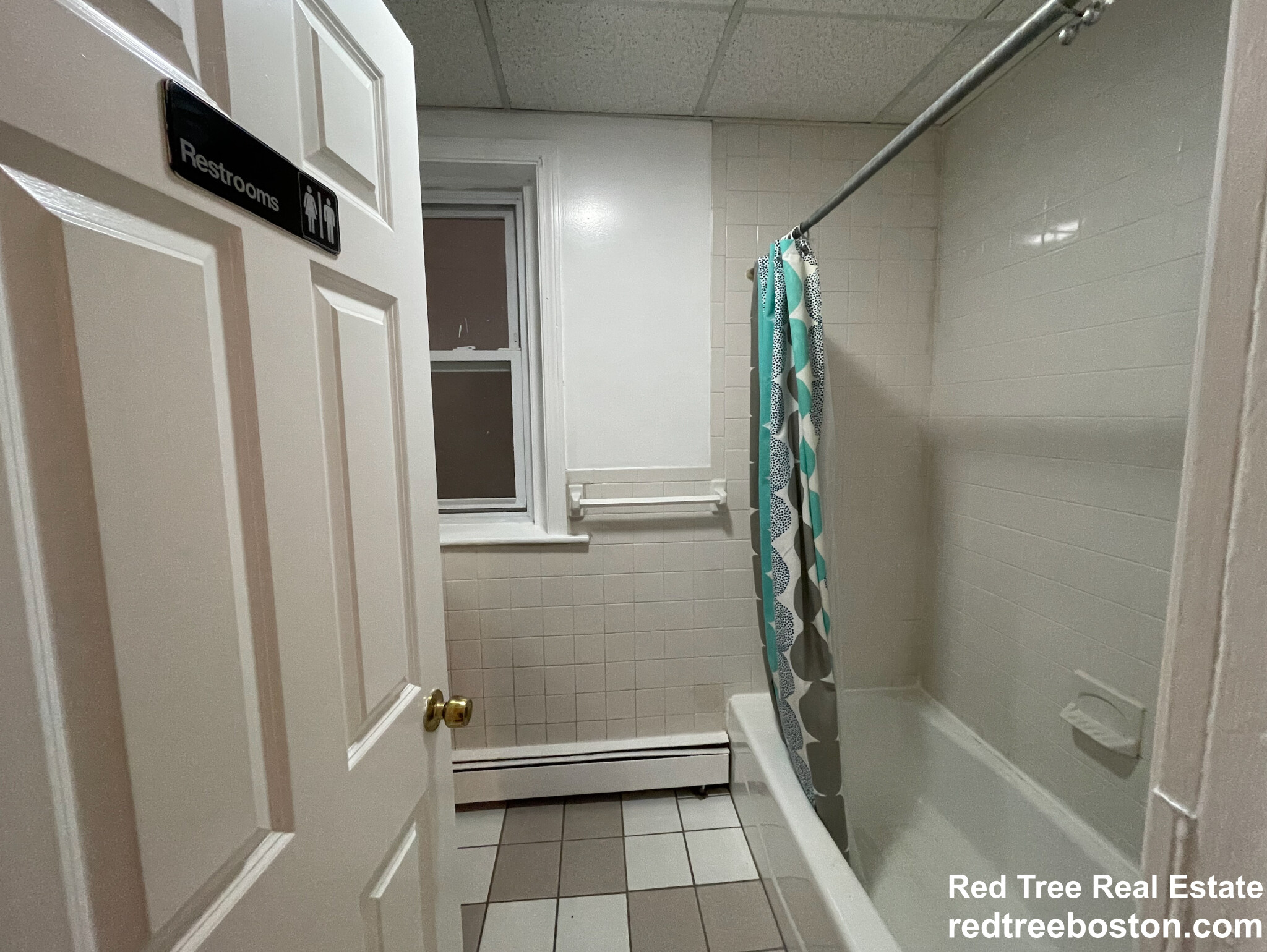 3 bed, 1 bath apartment for rent at 47 Strathmore Rd Unit 1, Brighton — photo 7 of 10
