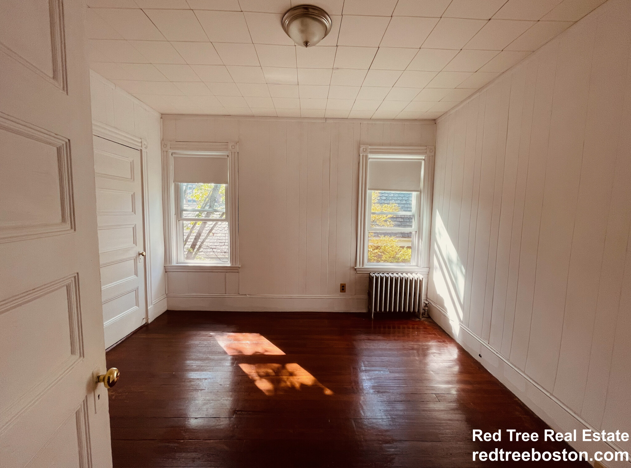 2 bed, 1 bath apartment for rent at 12-14 Edwin St Unit 3, Brookline — photo 6 of 13