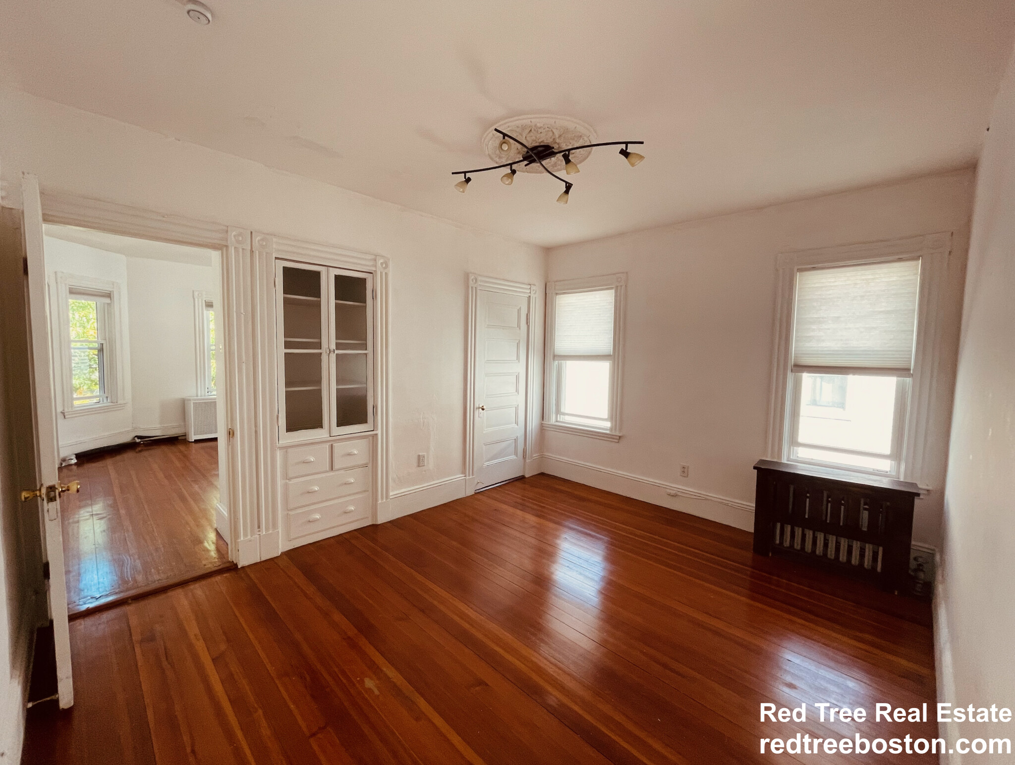 2 bed, 1 bath apartment for rent at 12-14 Edwin St Unit 3, Brookline — photo 2 of 13