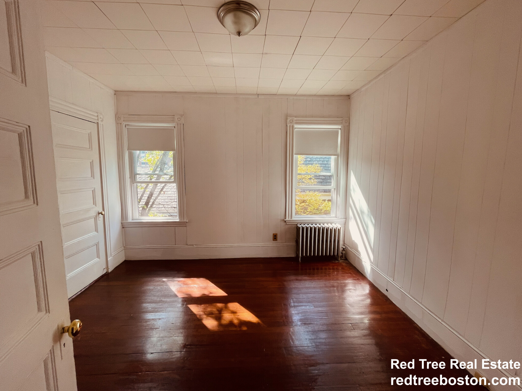 2 bed, 1 bath apartment for rent at 12-14 Edwin St Unit 3, Brookline — photo 10 of 13