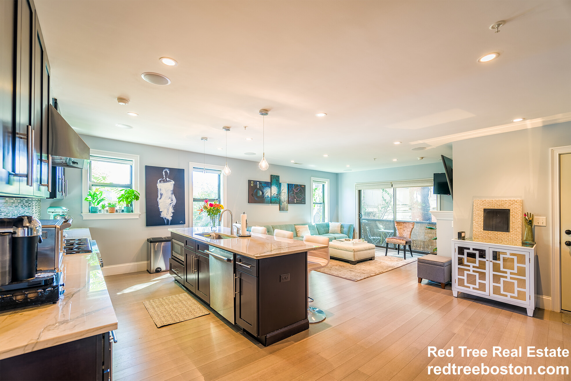 215 Athens St, South Boston