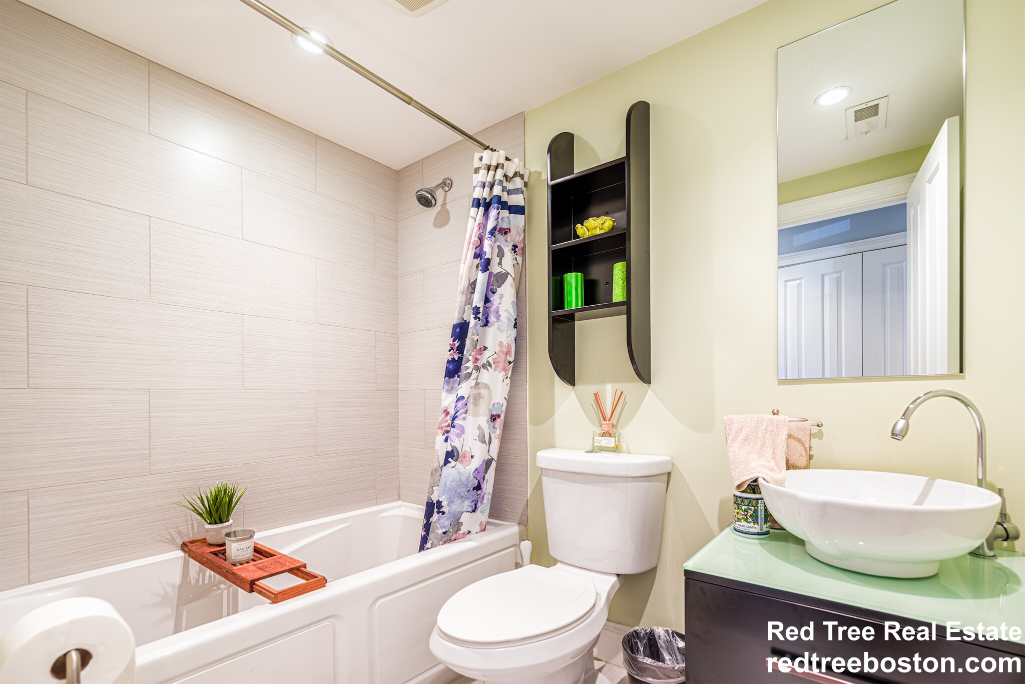 215 Athens St, South Boston