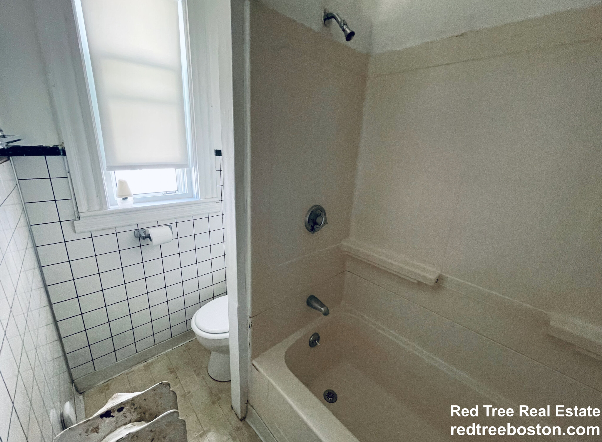 3 bed, 1 bath apartment for rent at 86 Chestnut St Unit 1, Brookline — photo 2 of 12