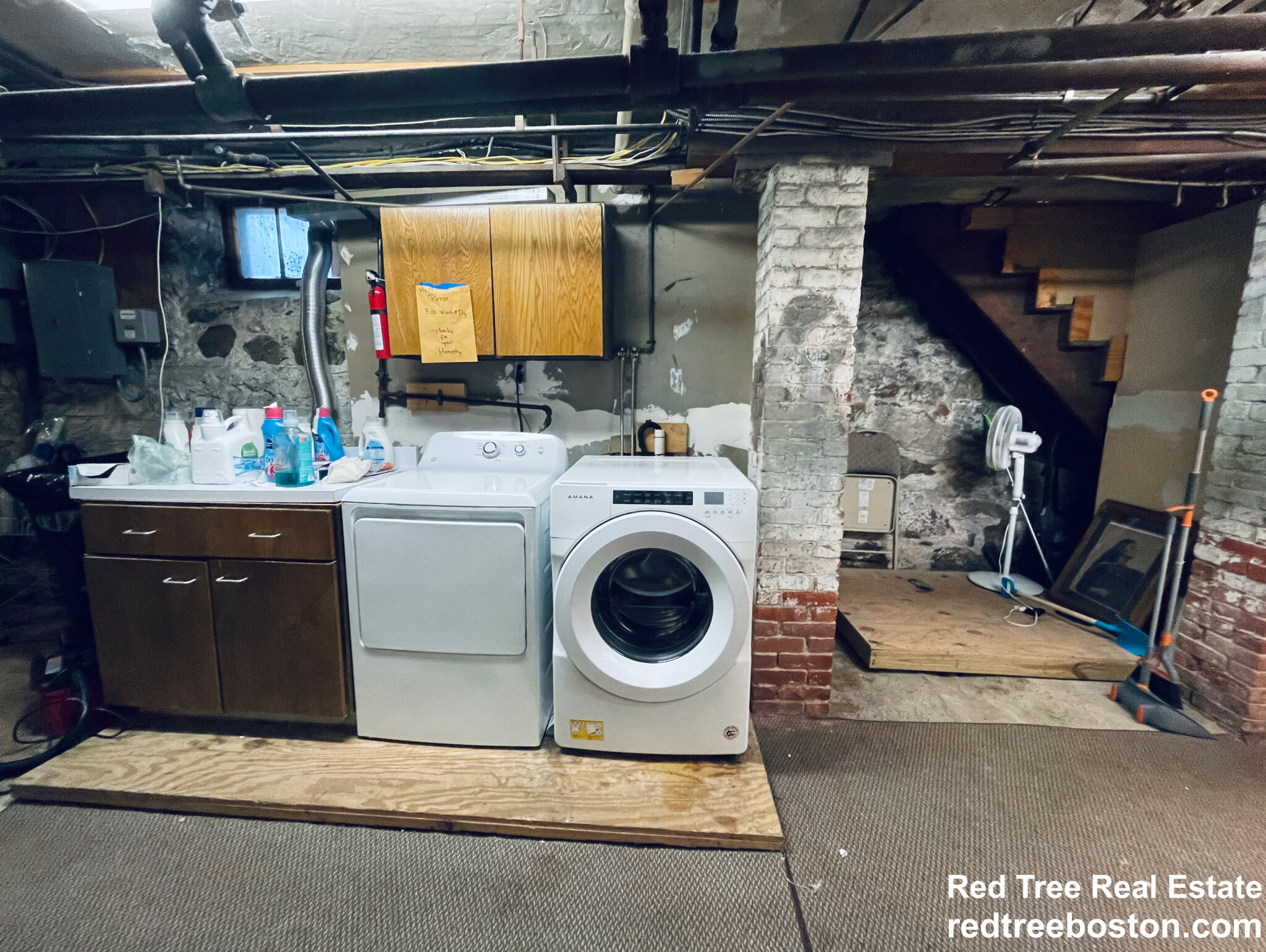3 bed, 1 bath apartment for rent at 86 Chestnut St Unit 1, Brookline — photo 11 of 12