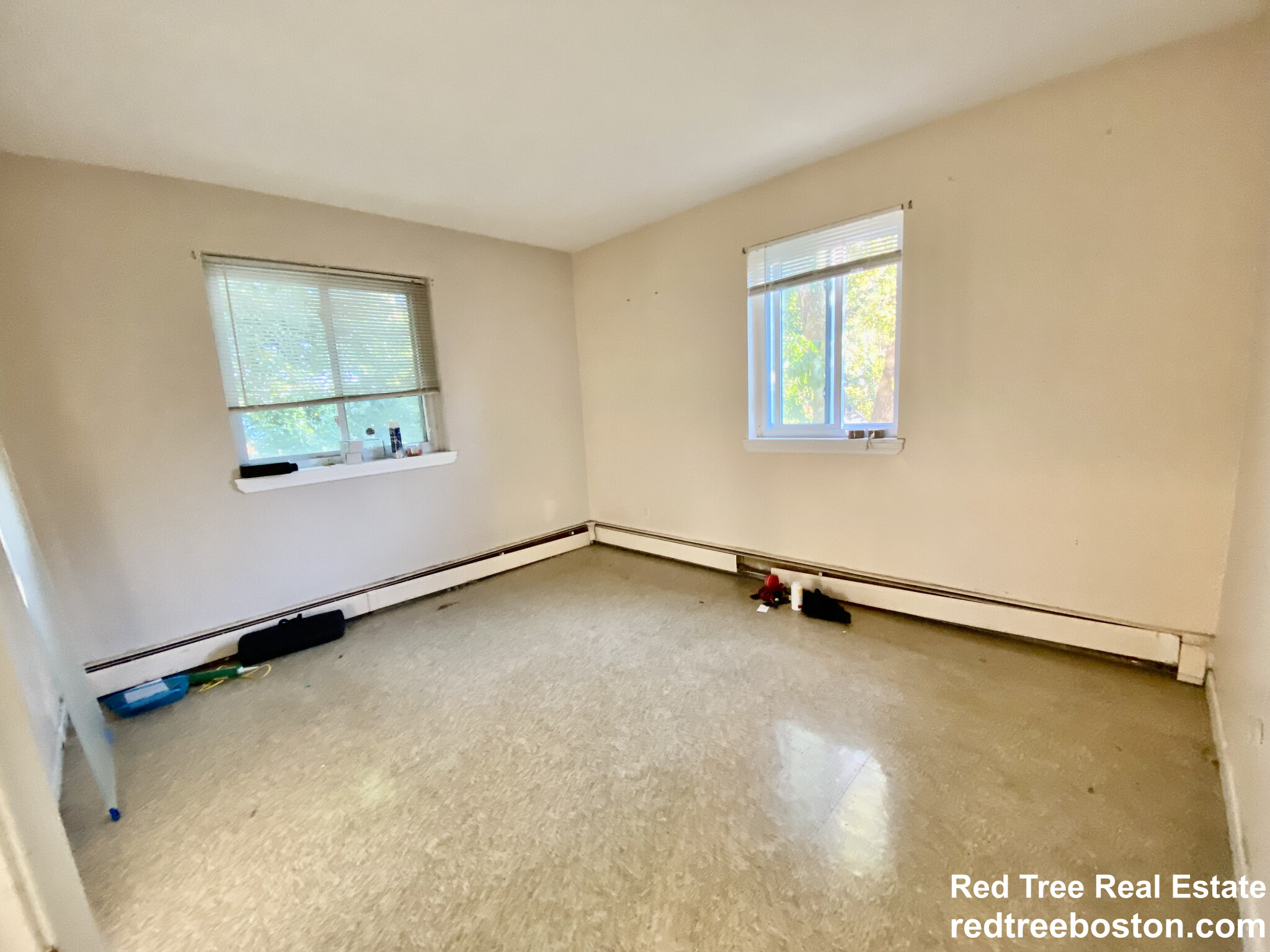 2 bed, 1 bath apartment for rent at 6 Waterloo St Unit 5, Hyde Park — photo 5 of 13