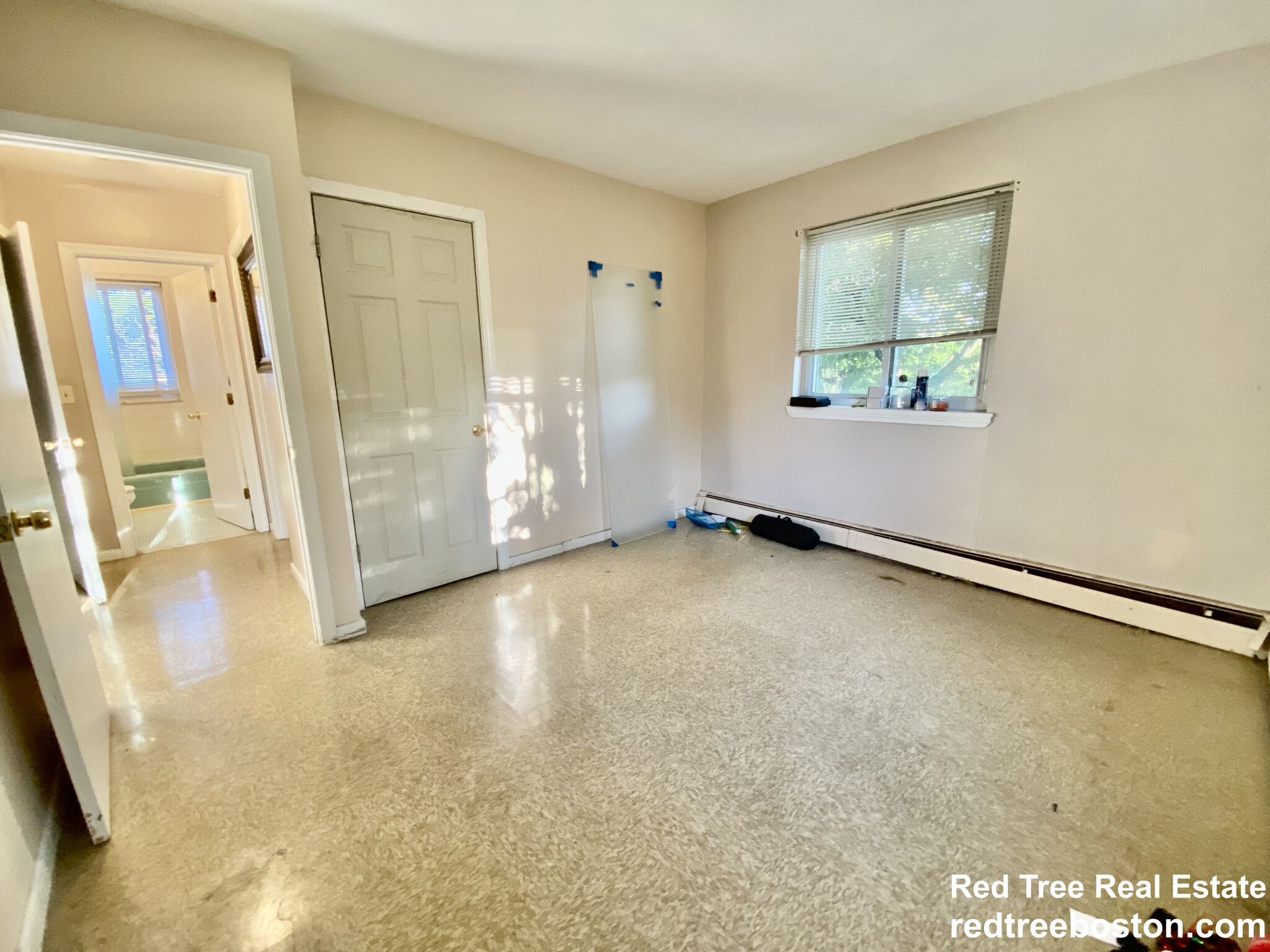 2 bed, 1 bath apartment for rent at 6 Waterloo St Unit 5, Hyde Park — photo 6 of 13
