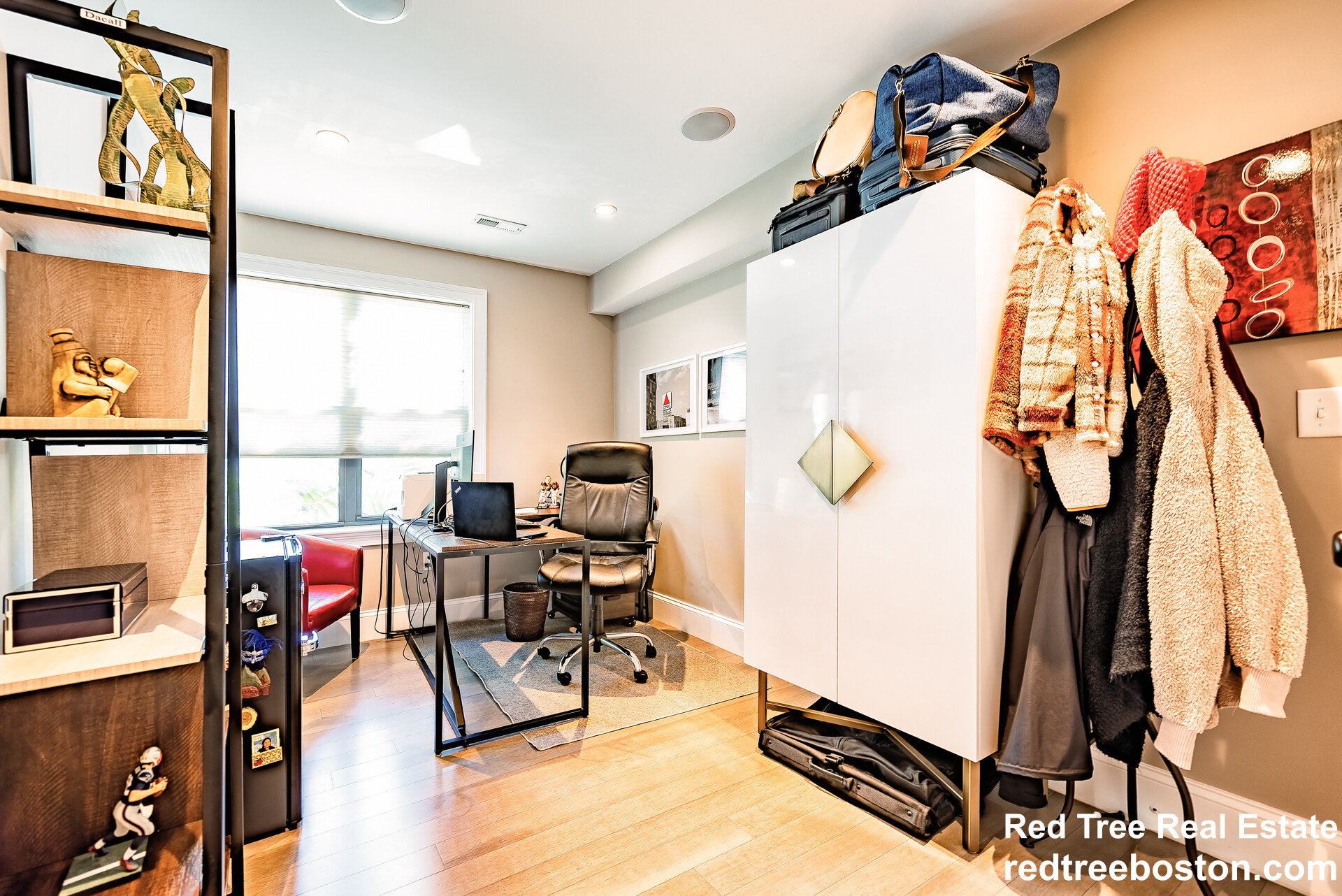 215 Athens St, South Boston