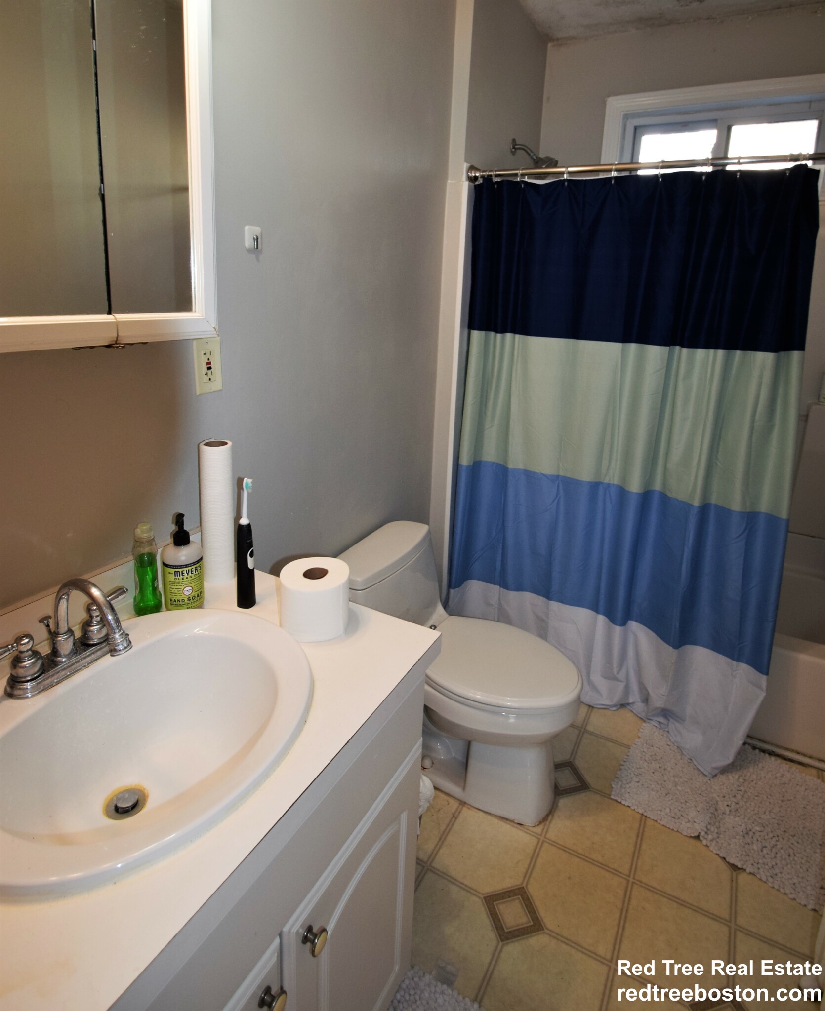 5 bed, 2 bath apartment for rent at 24 Crosby Rd Unit 1, Newton — photo 10 of 32