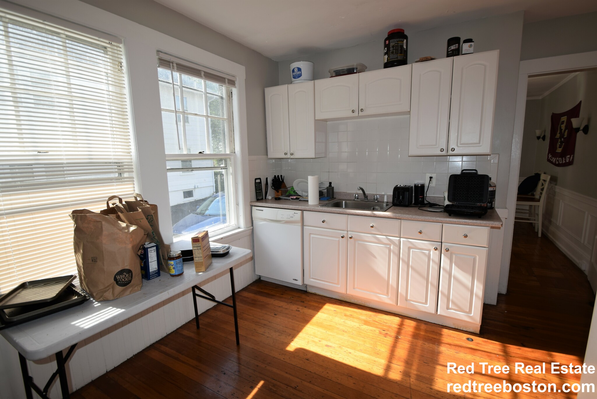 5 bed, 2 bath apartment for rent at 24 Crosby Rd Unit 1, Newton — photo 6 of 32