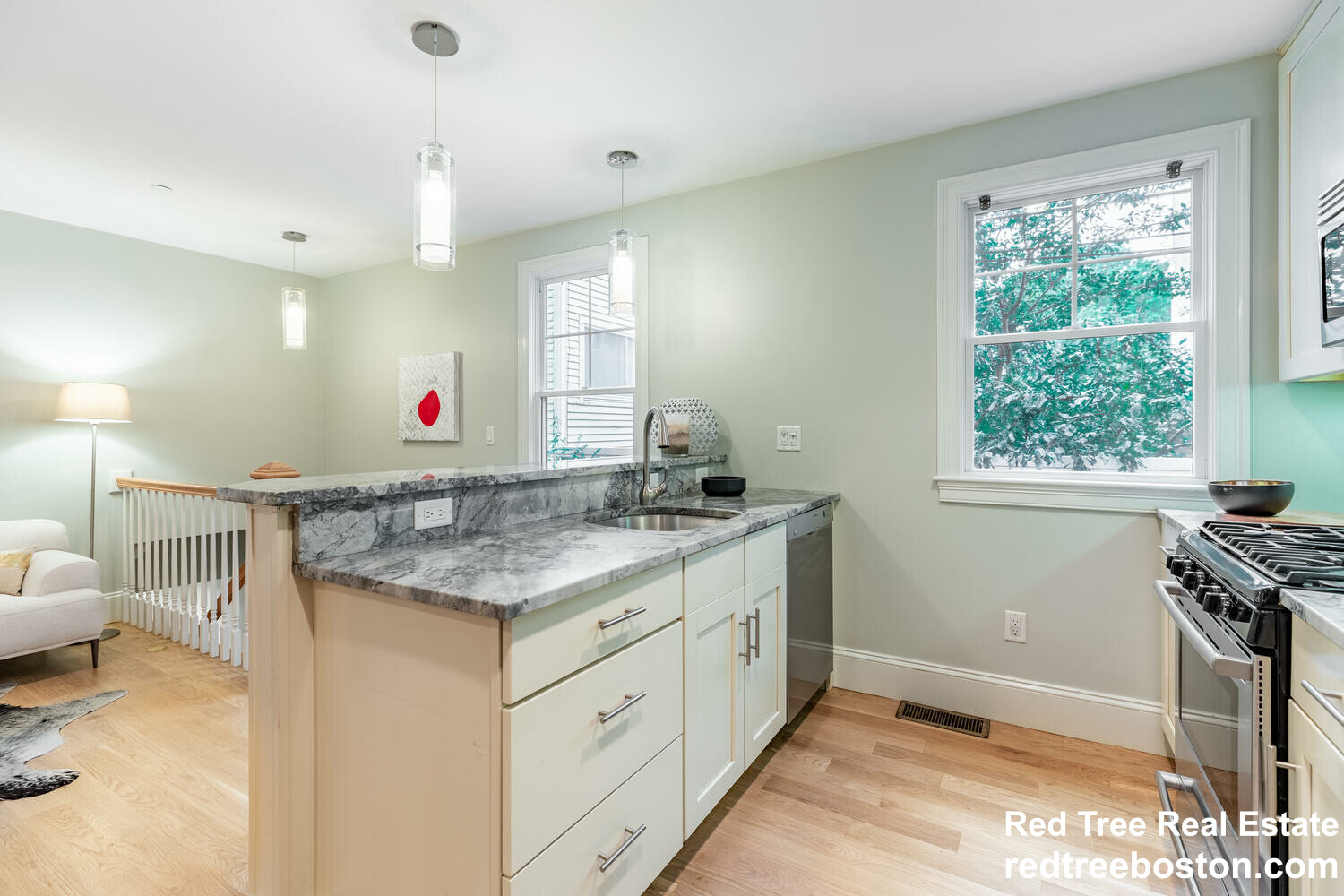 3 bed, 3 bath apartment for rent at 22 Peters St Unit 1, Cambridgeport — photo 4 of 21