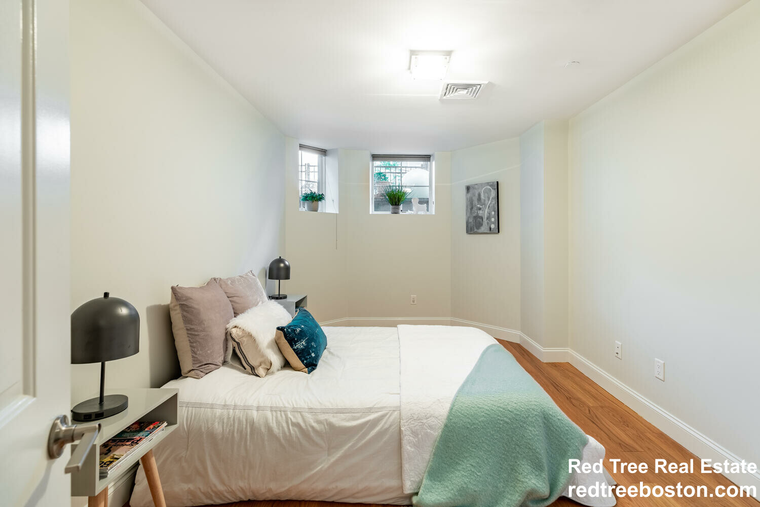 3 bed, 3 bath apartment for rent at 22 Peters St Unit 1, Cambridgeport — photo 13 of 21