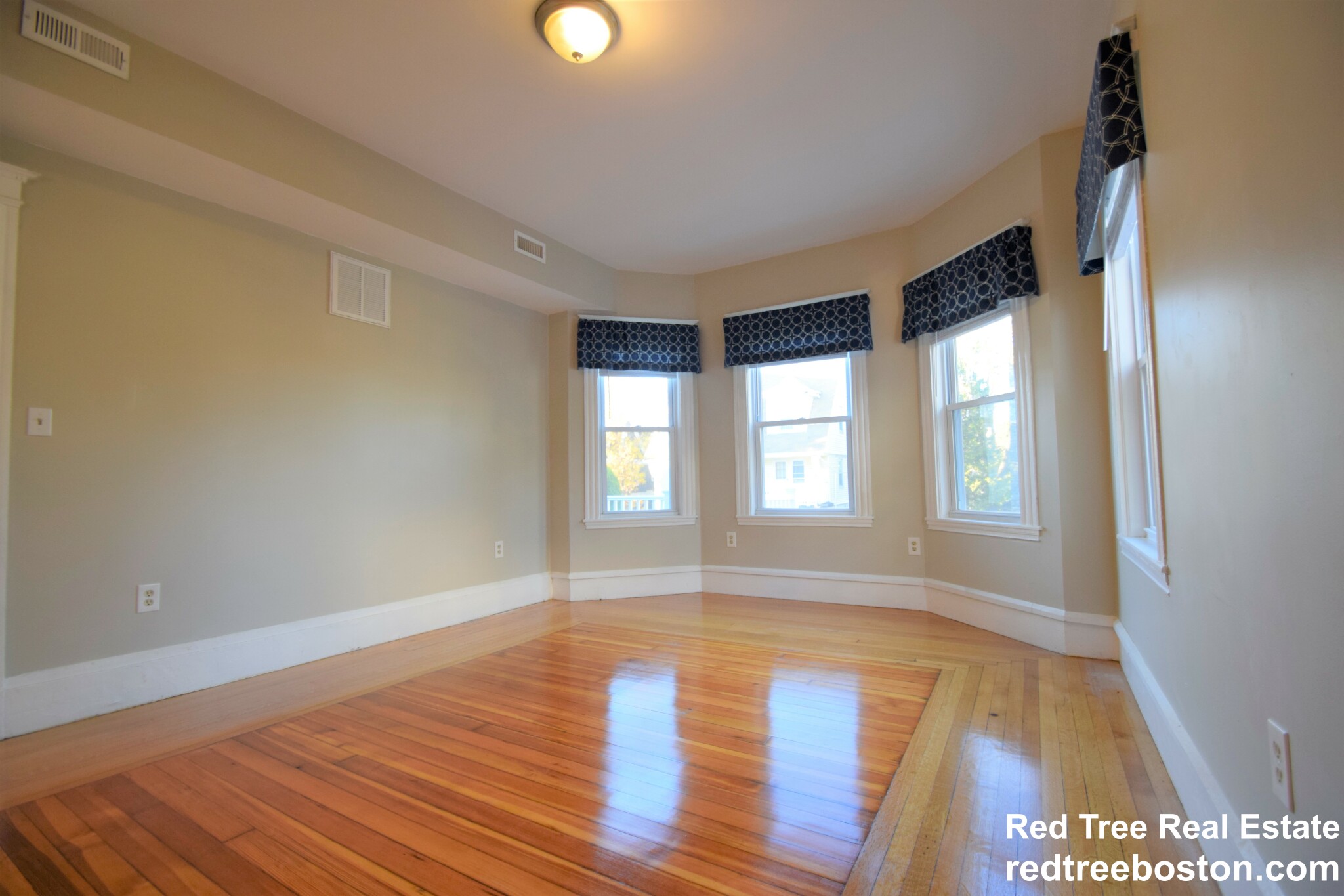 3 bed, 1 bath apartment for rent at 342 Park St, Dorchester — photo 5 of 13