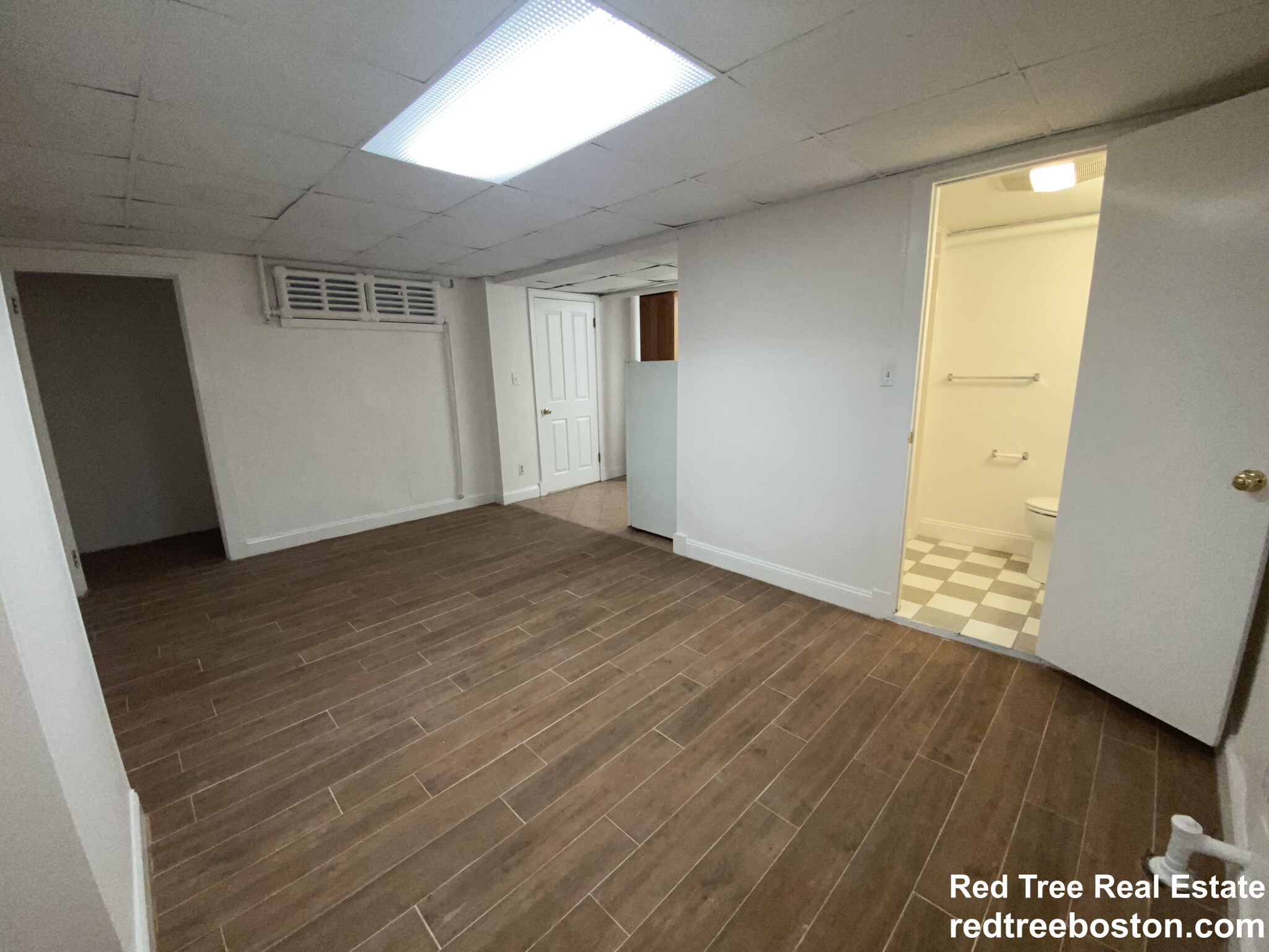 Studio bed, 1 bath apartment for rent at 1683 Beacon St Unit G, Brookline