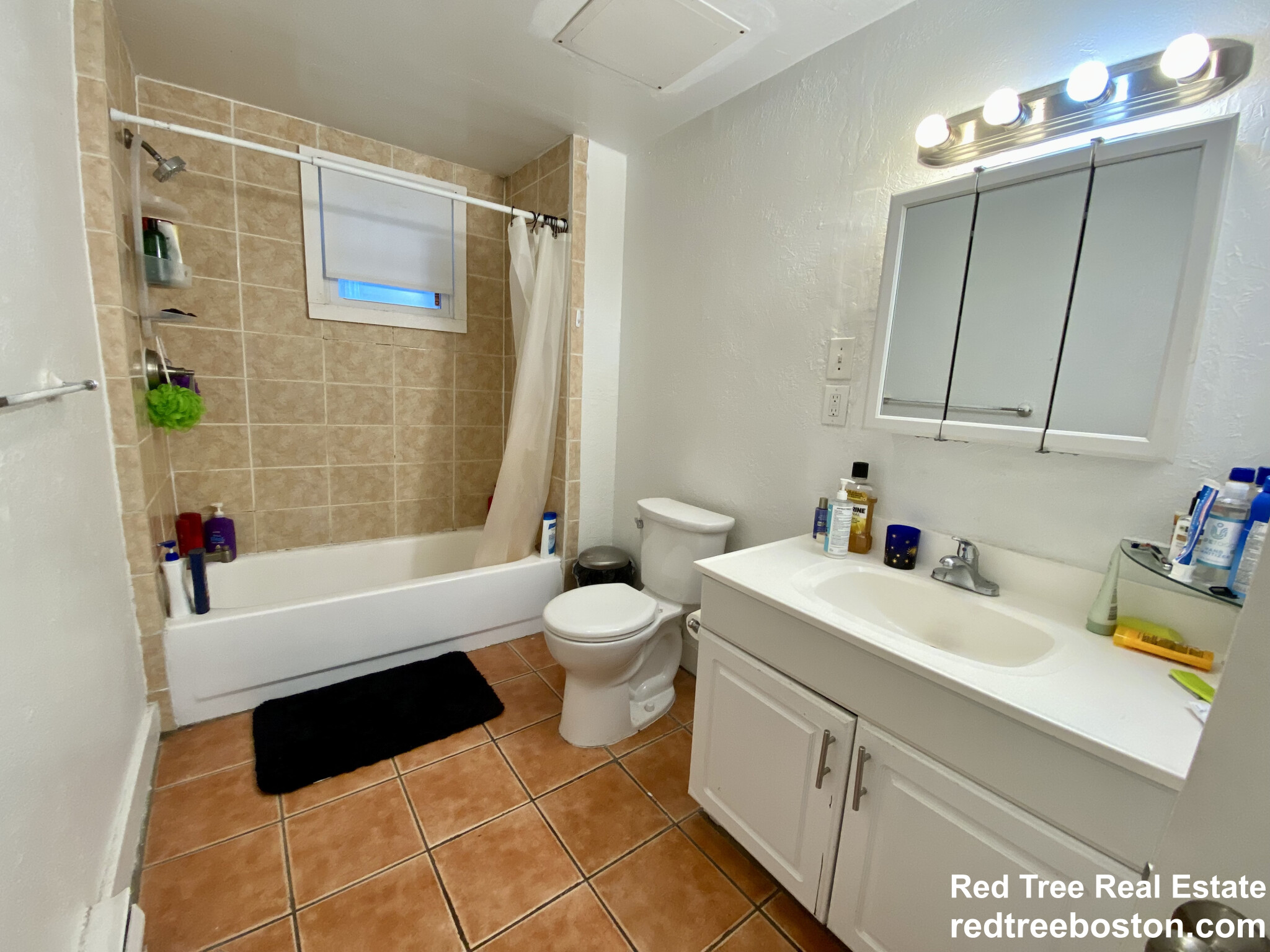 3 bed, 1 bath apartment for rent at 3140 Washington St Unit 2, Jamaica Plain — photo 6 of 13