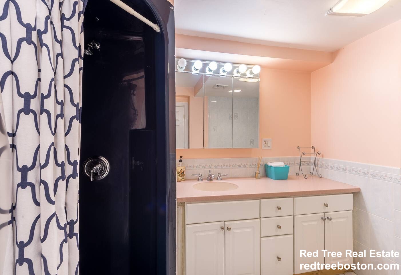 74 Georgia St, Roxbury