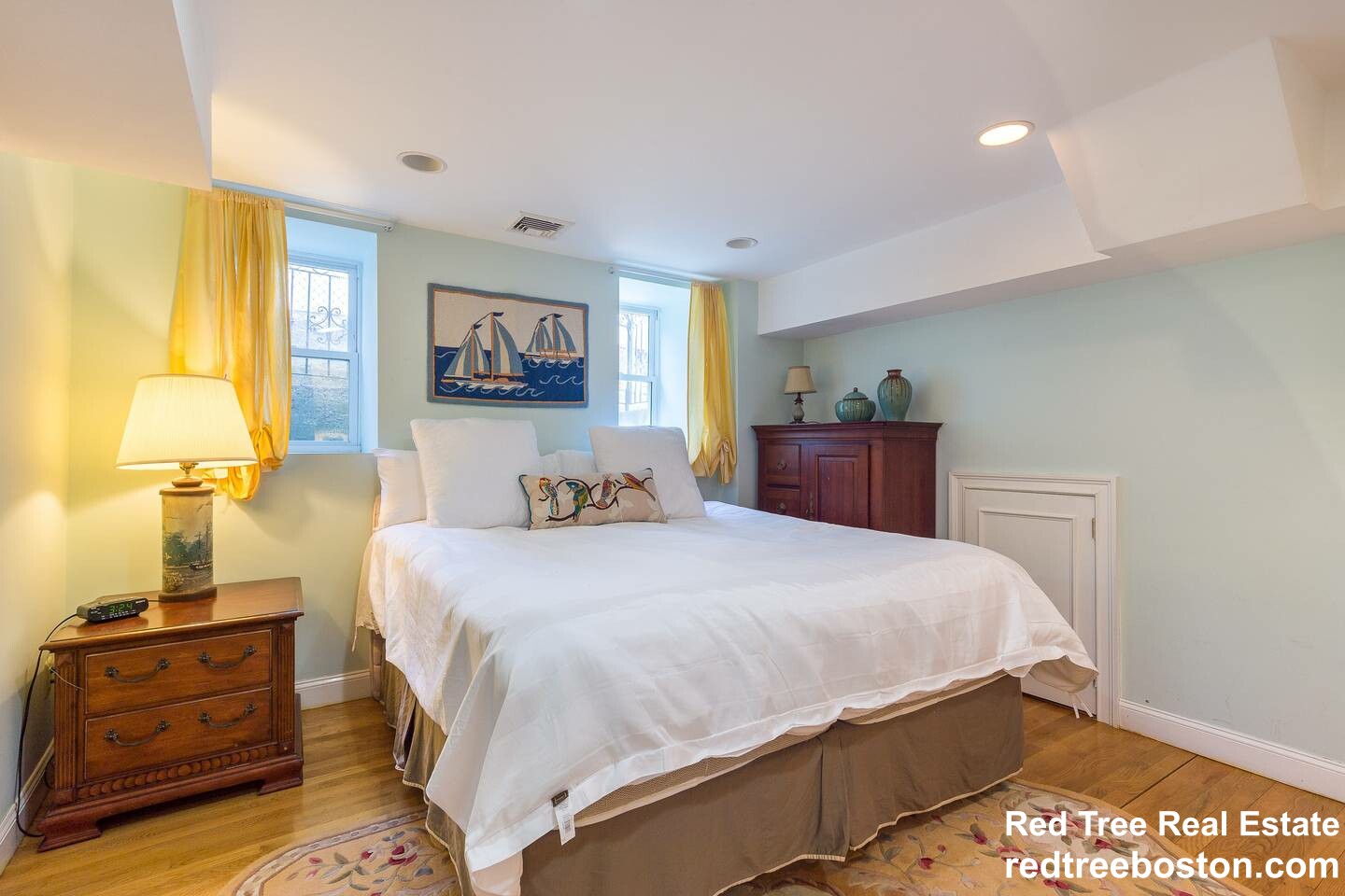 74 Georgia St, Roxbury