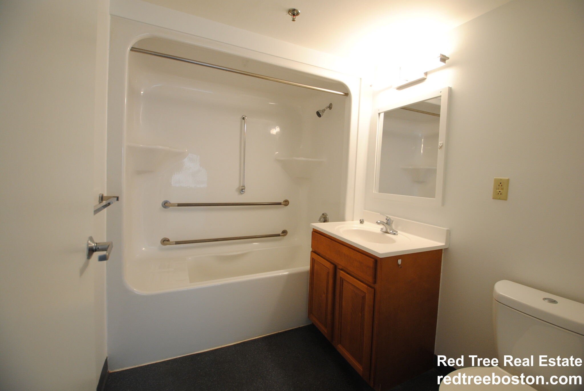1 bed, 1 bath apartment for rent at 888 Washington St Unit 605, Chinatown — photo 6 of 13