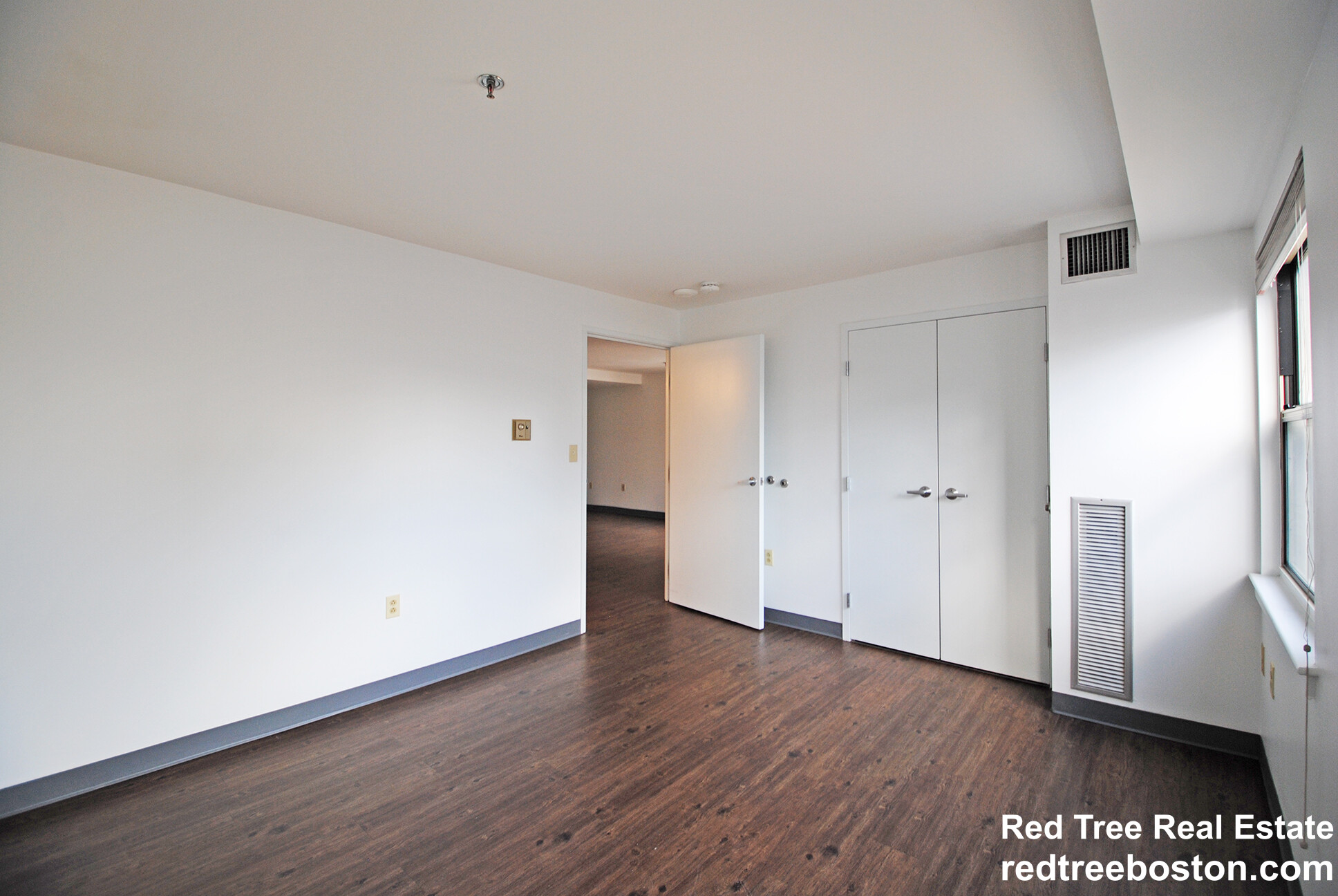 1 bed, 1 bath apartment for rent at 888 Washington St Unit 605, Chinatown — photo 5 of 13