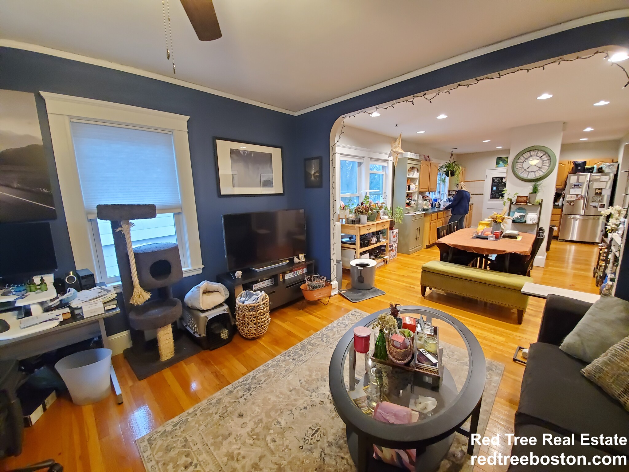 2 bed, 1 bath apartment for rent at 27 Buena Vista Park Unit 27, Cambridgeport — photo 2 of 11