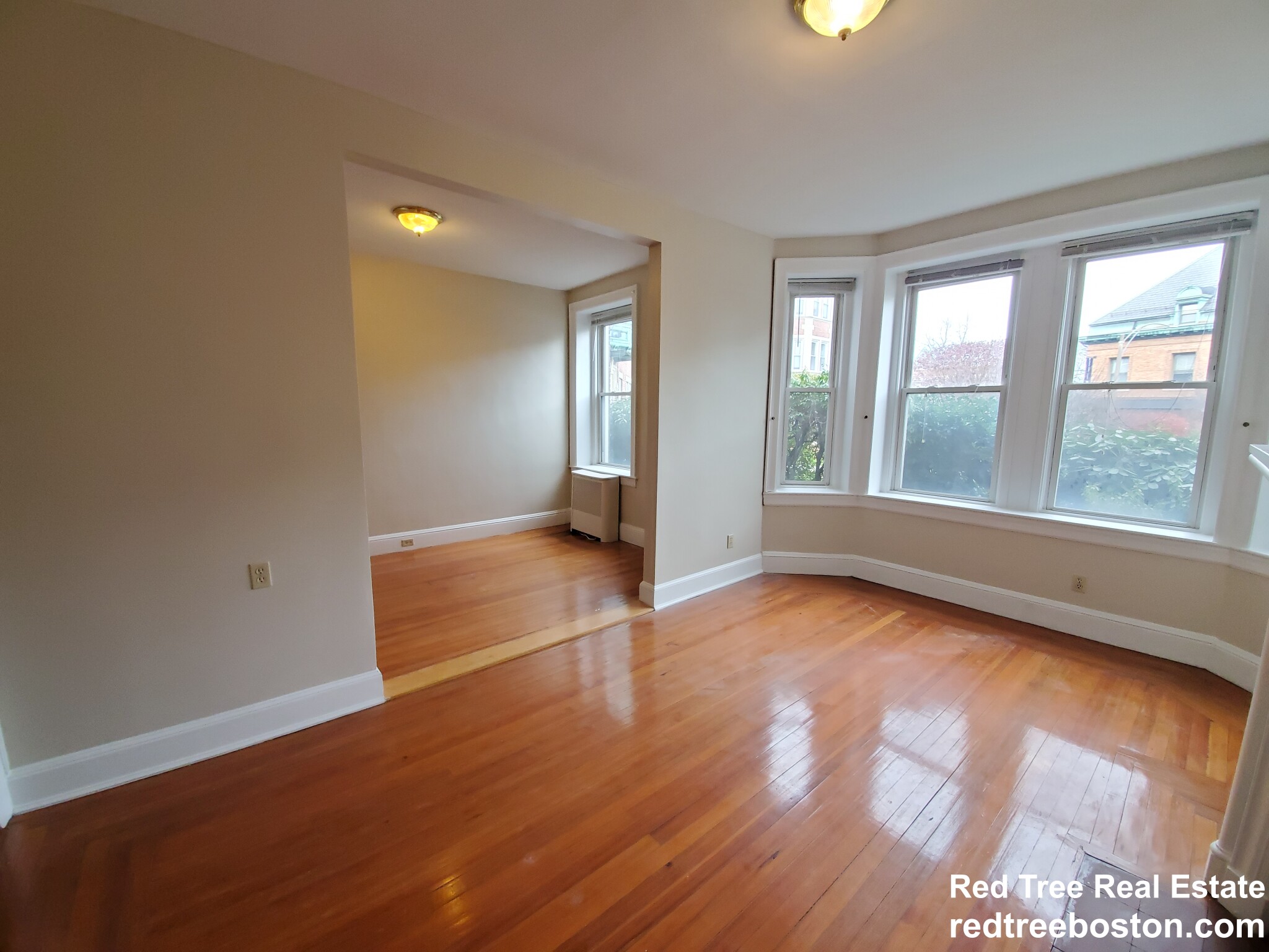 1 bed, 1 bath apartment for rent at 31 Herrick Rd Unit 2, Newton — photo 2 of 7