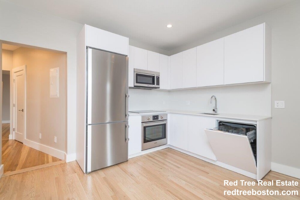 2 bed, 1 bath apartment for rent at 35 South St Unit 11, Brighton — photo 4 of 13