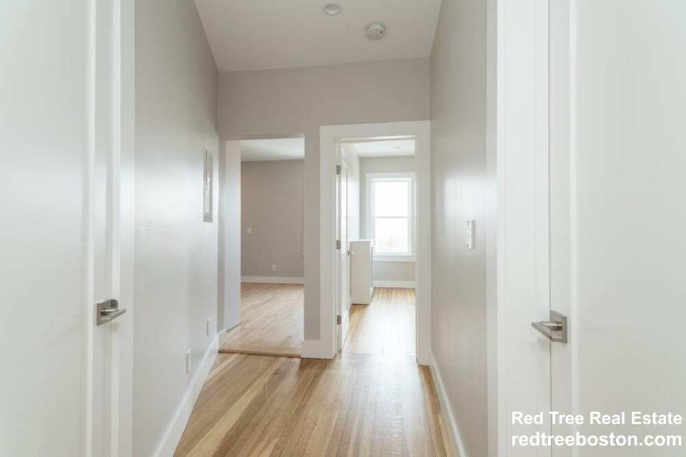 2 bed, 1 bath apartment for rent at 35 South St Unit 11, Brighton — photo 7 of 13