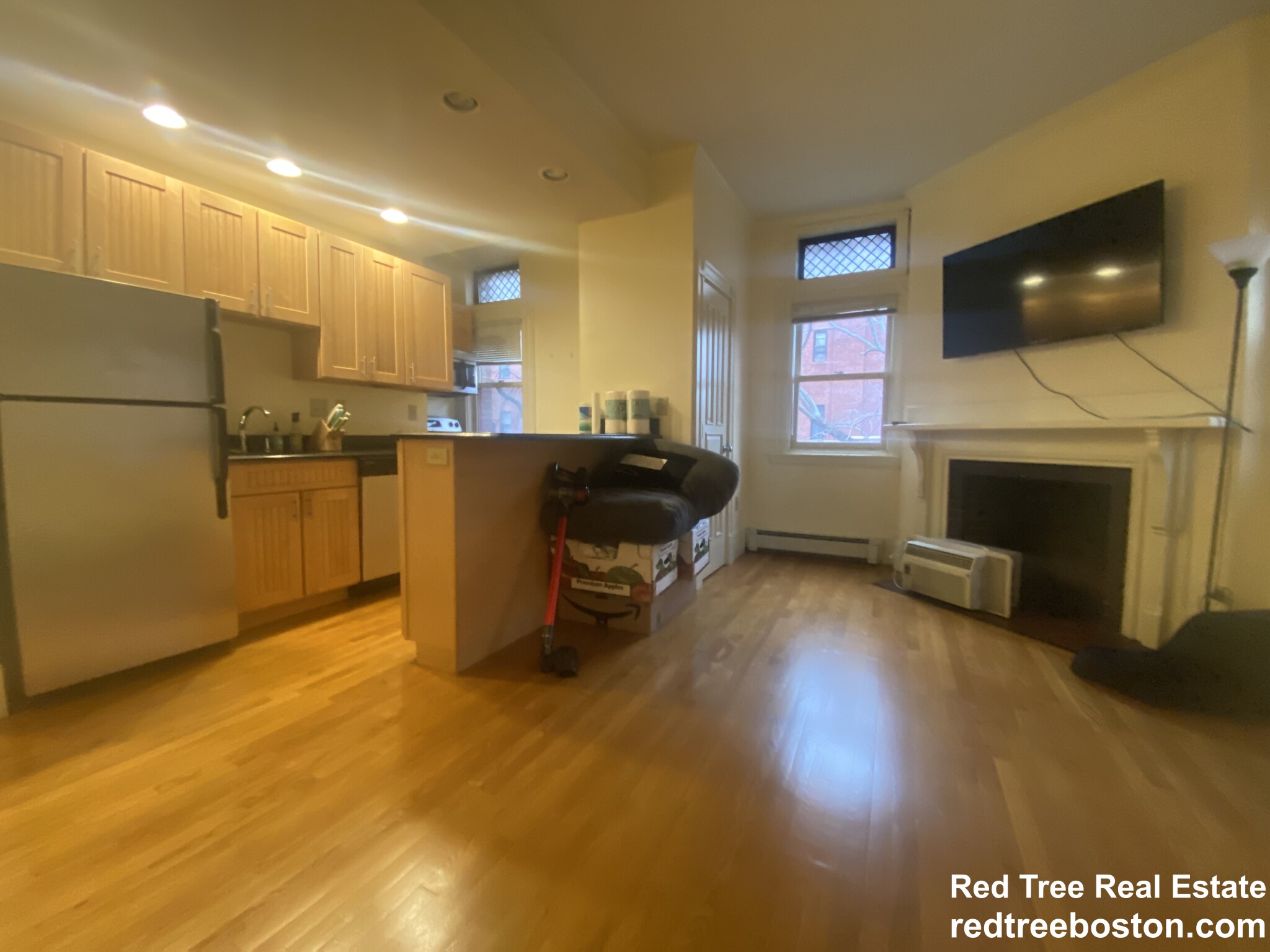 195 Commonwealth Ave, Back Bay