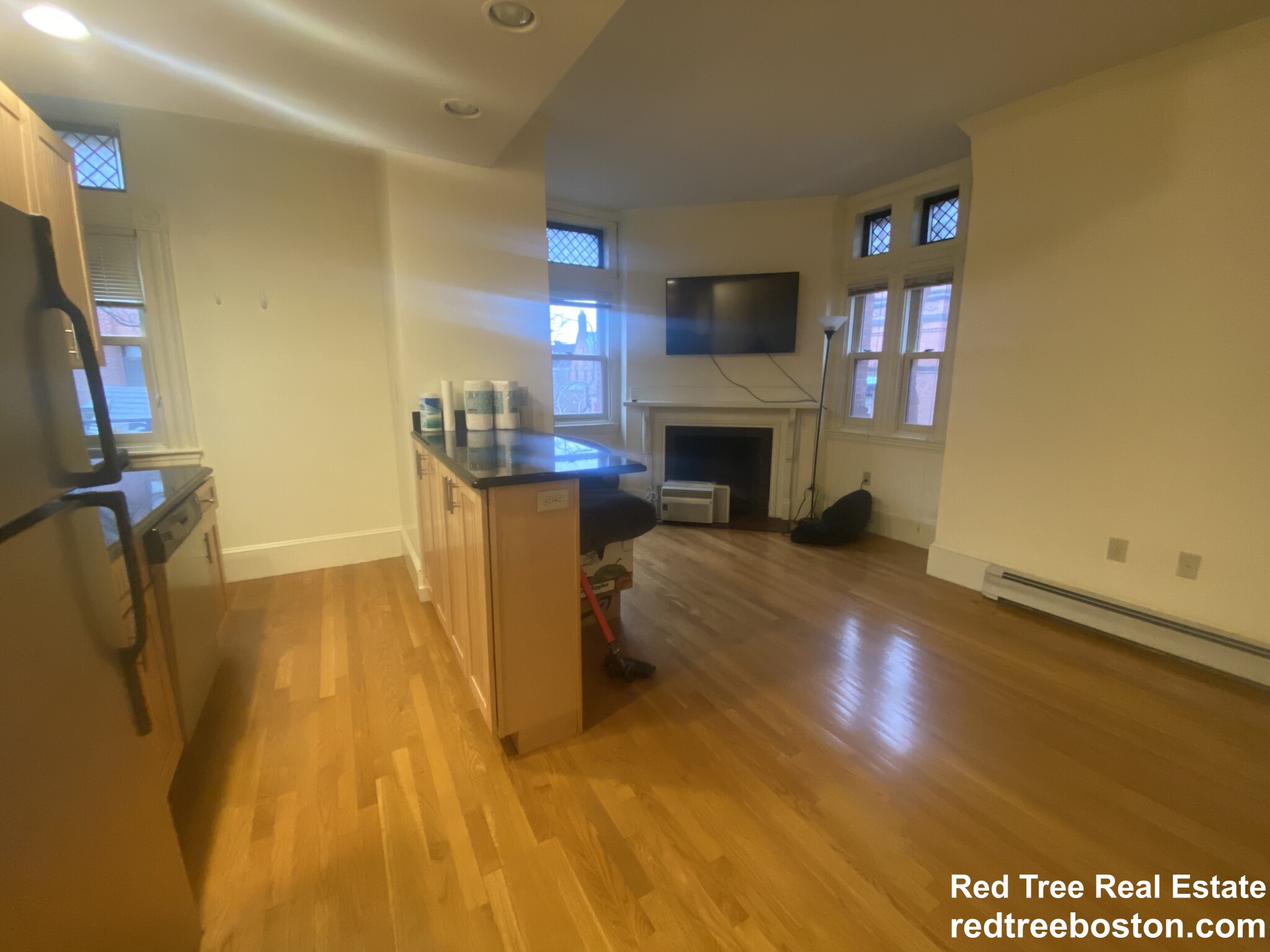 195 Commonwealth Ave, Back Bay