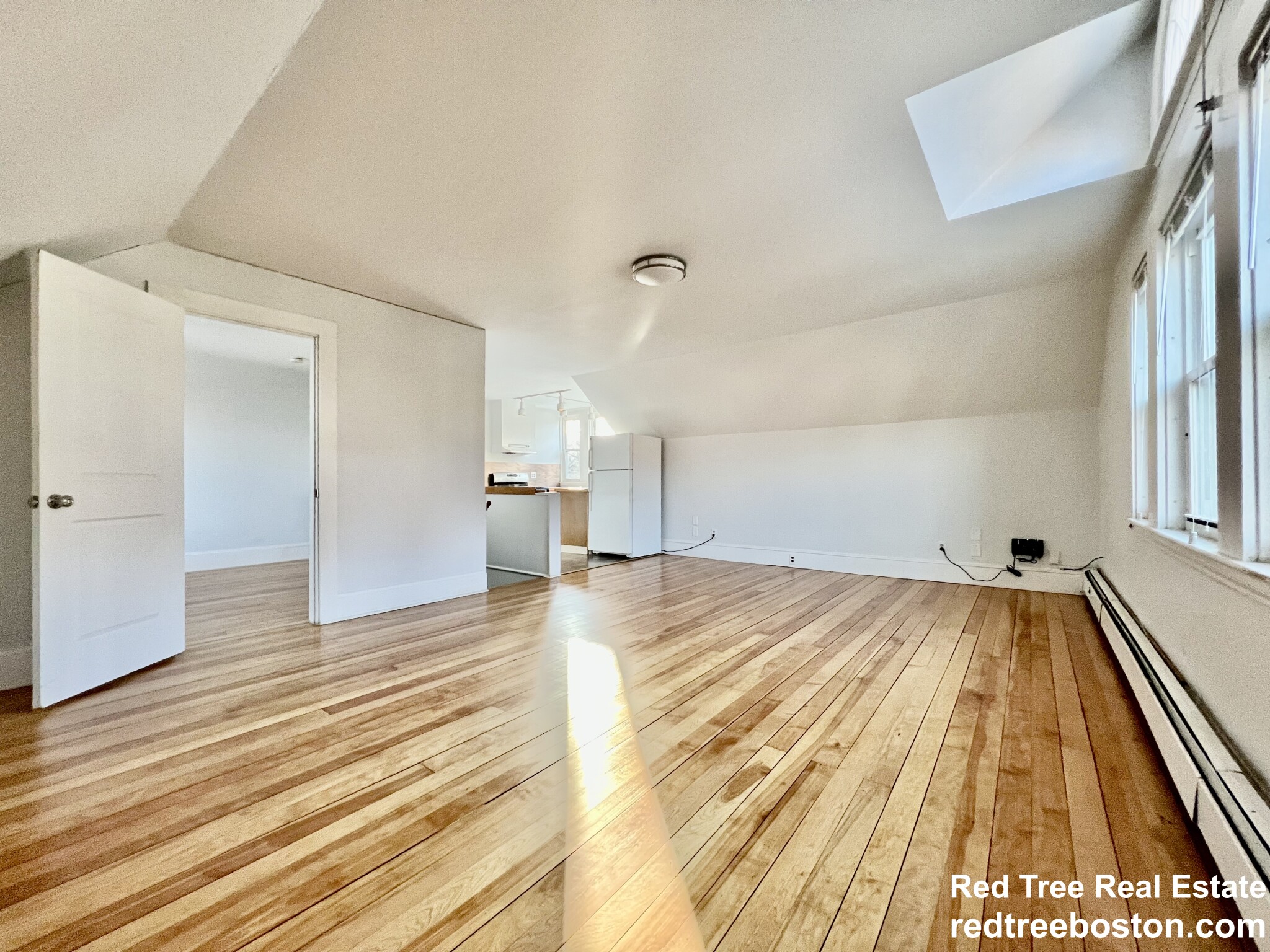 2 bed, 1 bath apartment for rent at 608 Franklin St Unit 5, Melrose — photo 1 of 14