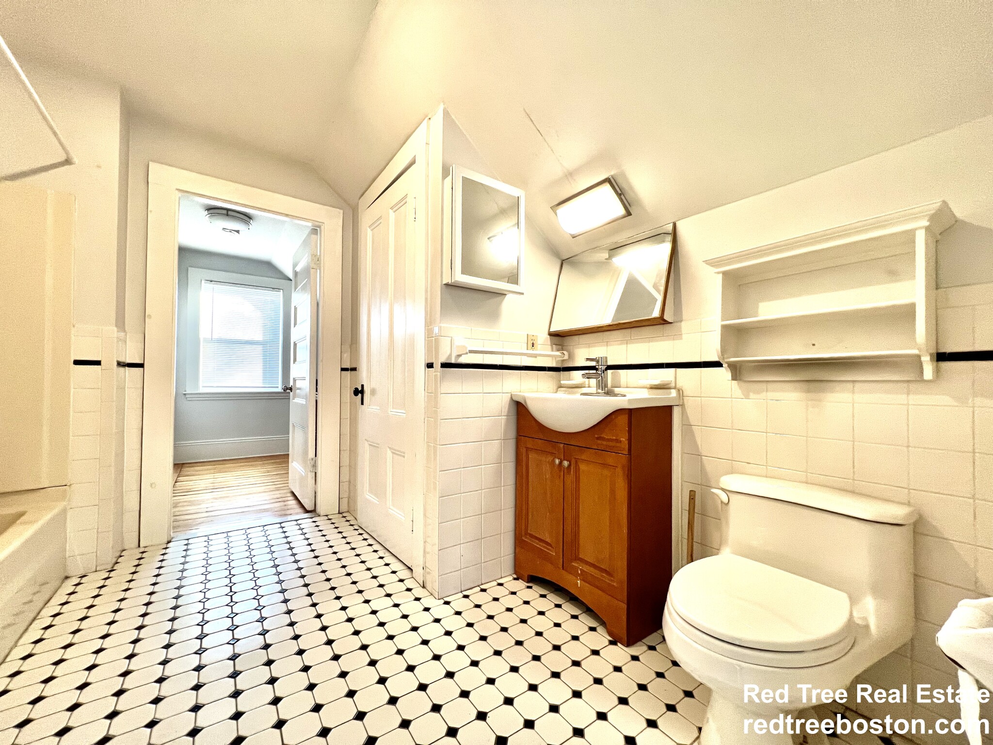2 bed, 1 bath apartment for rent at 608 Franklin St Unit 5, Melrose — photo 9 of 14
