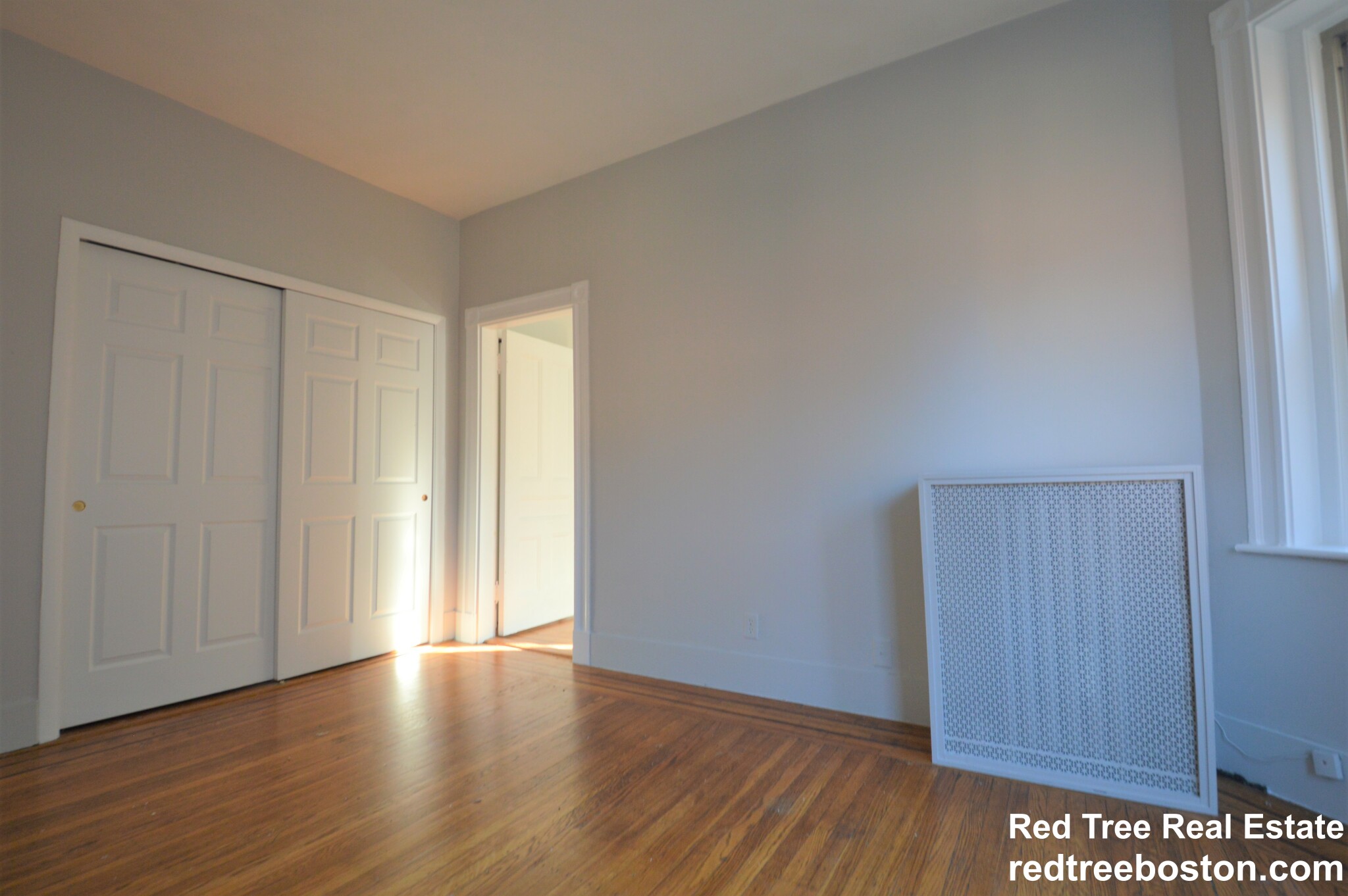 4 bed, 2 bath apartment for rent at 11 Park St Unit 4, Brookline — photo 17 of 31