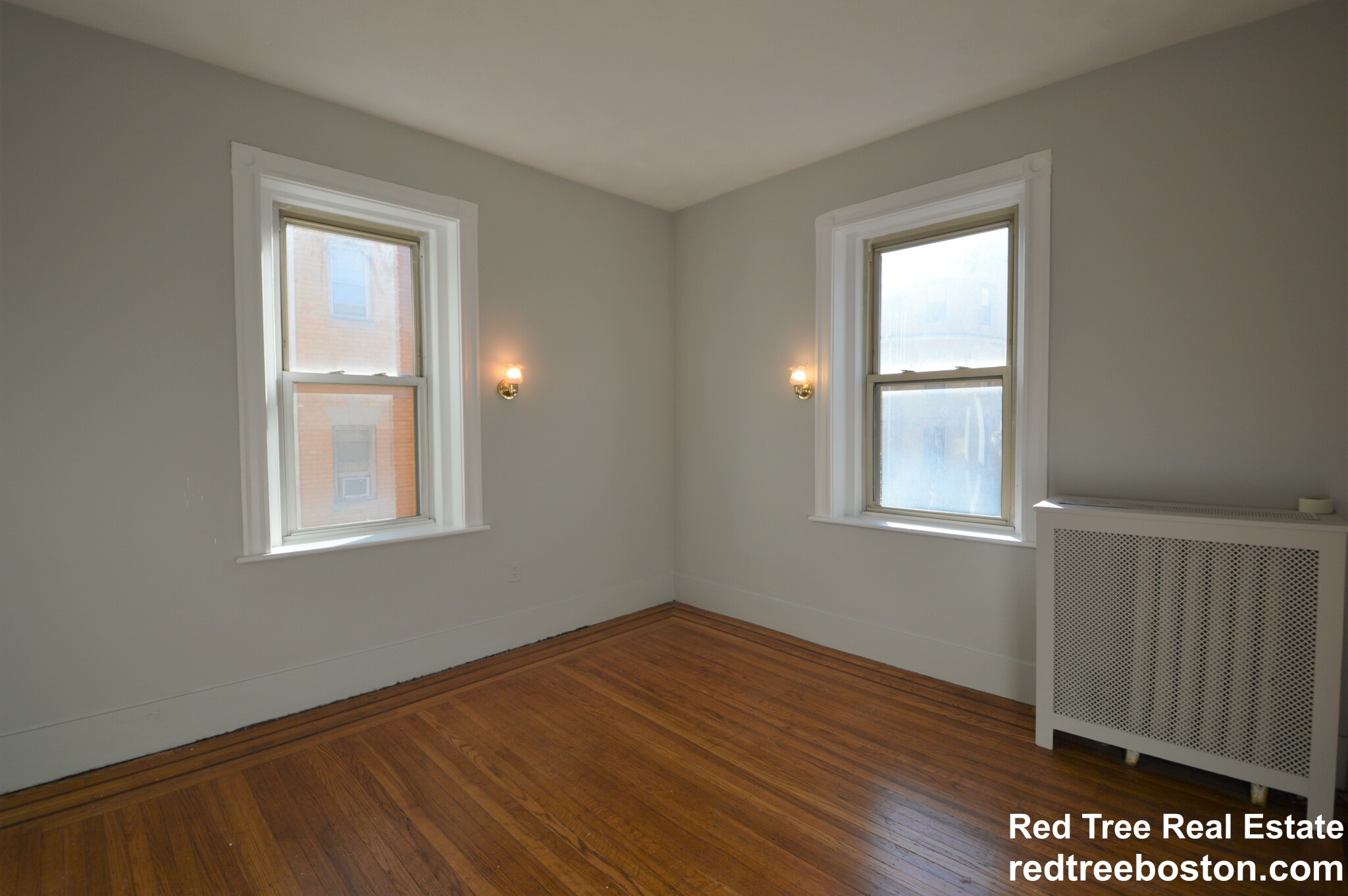 4 bed, 2 bath apartment for rent at 11 Park St Unit 4, Brookline — photo 22 of 31