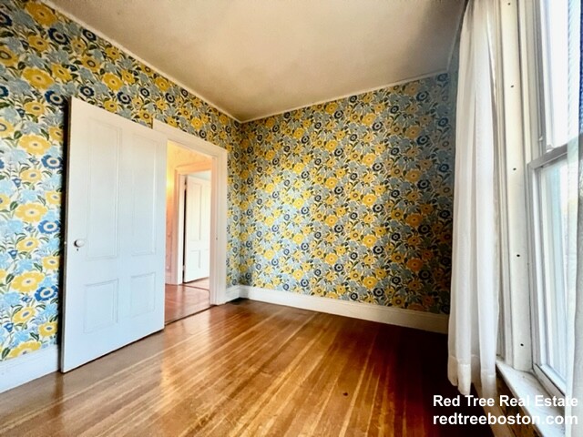 4 bed, 1 bath apartment for rent at 510 Watertown St Unit 2, Nonantum — photo 7 of 15