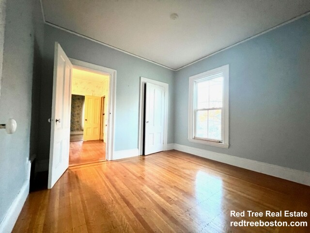 4 bed, 1 bath apartment for rent at 510 Watertown St Unit 2, Nonantum — photo 12 of 15