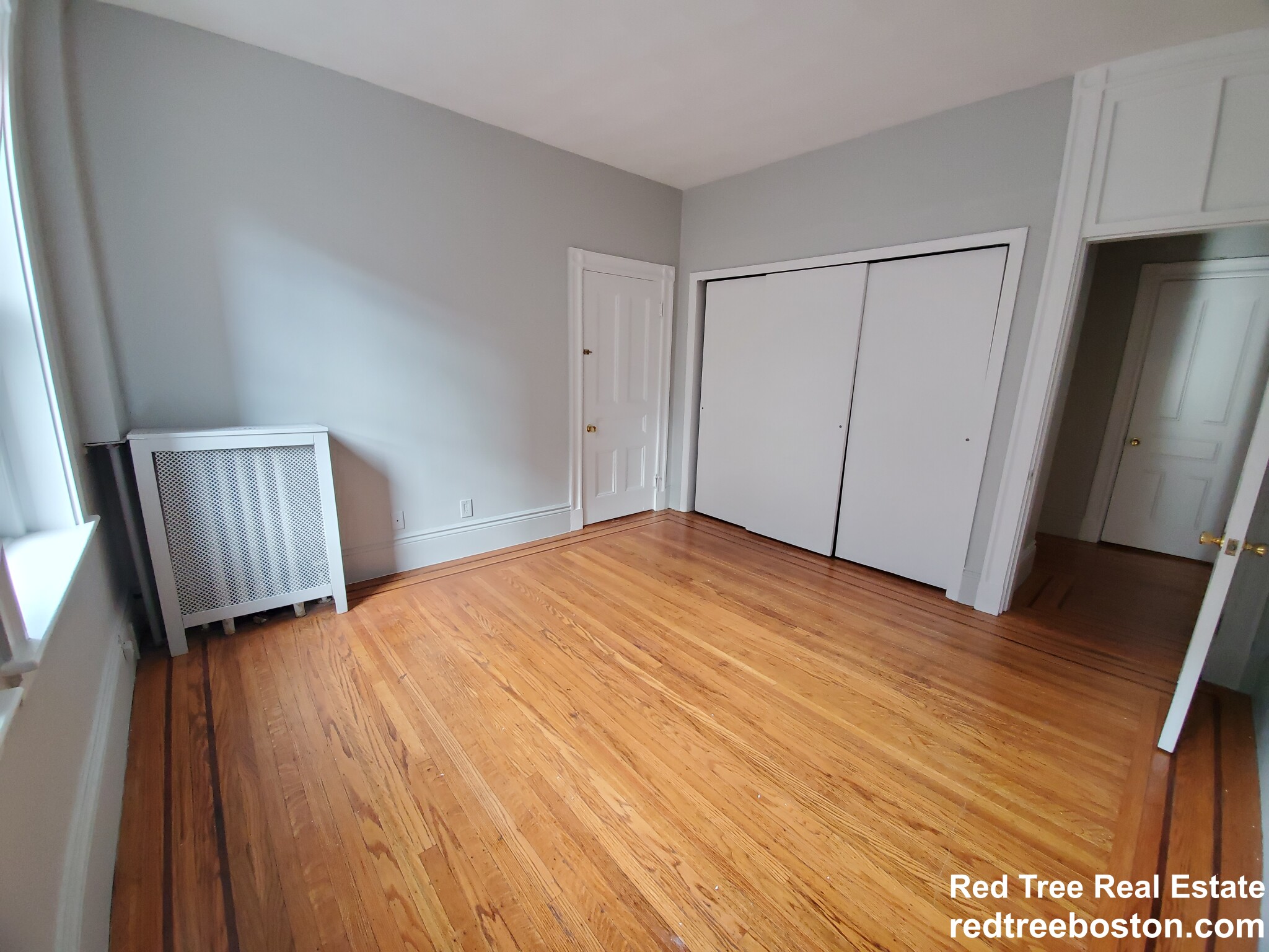 4 bed, 2 bath apartment for rent at 11 Park St Unit 4, Brookline — photo 7 of 31