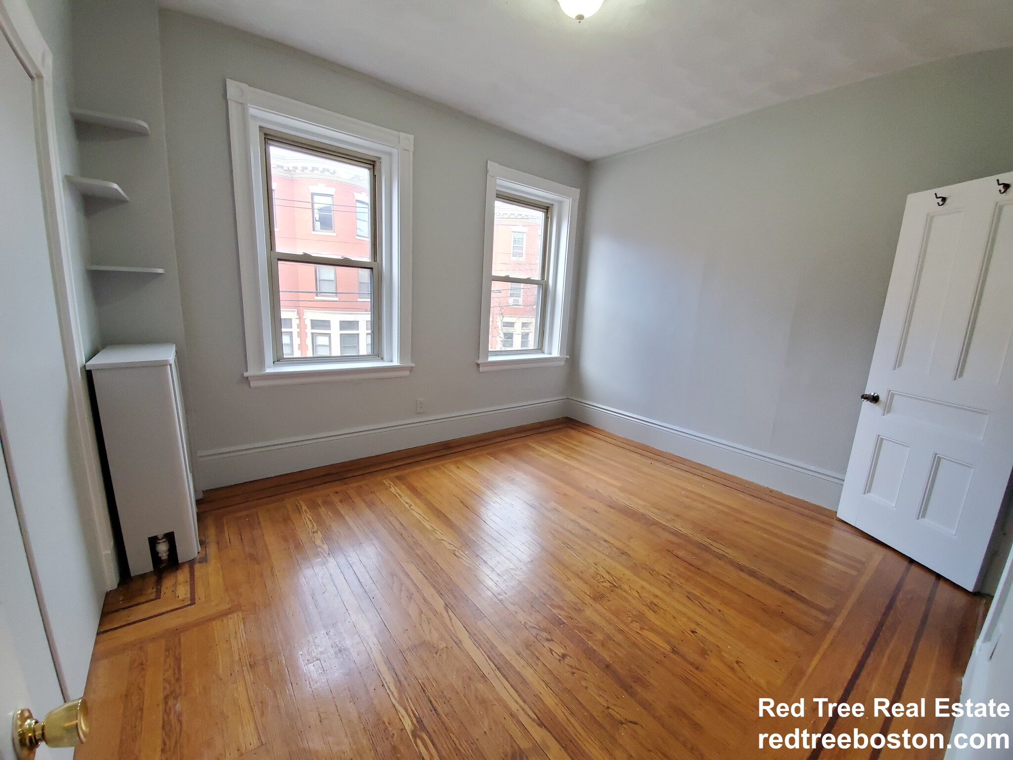 4 bed, 2 bath apartment for rent at 11 Park St Unit 4, Brookline — photo 4 of 31