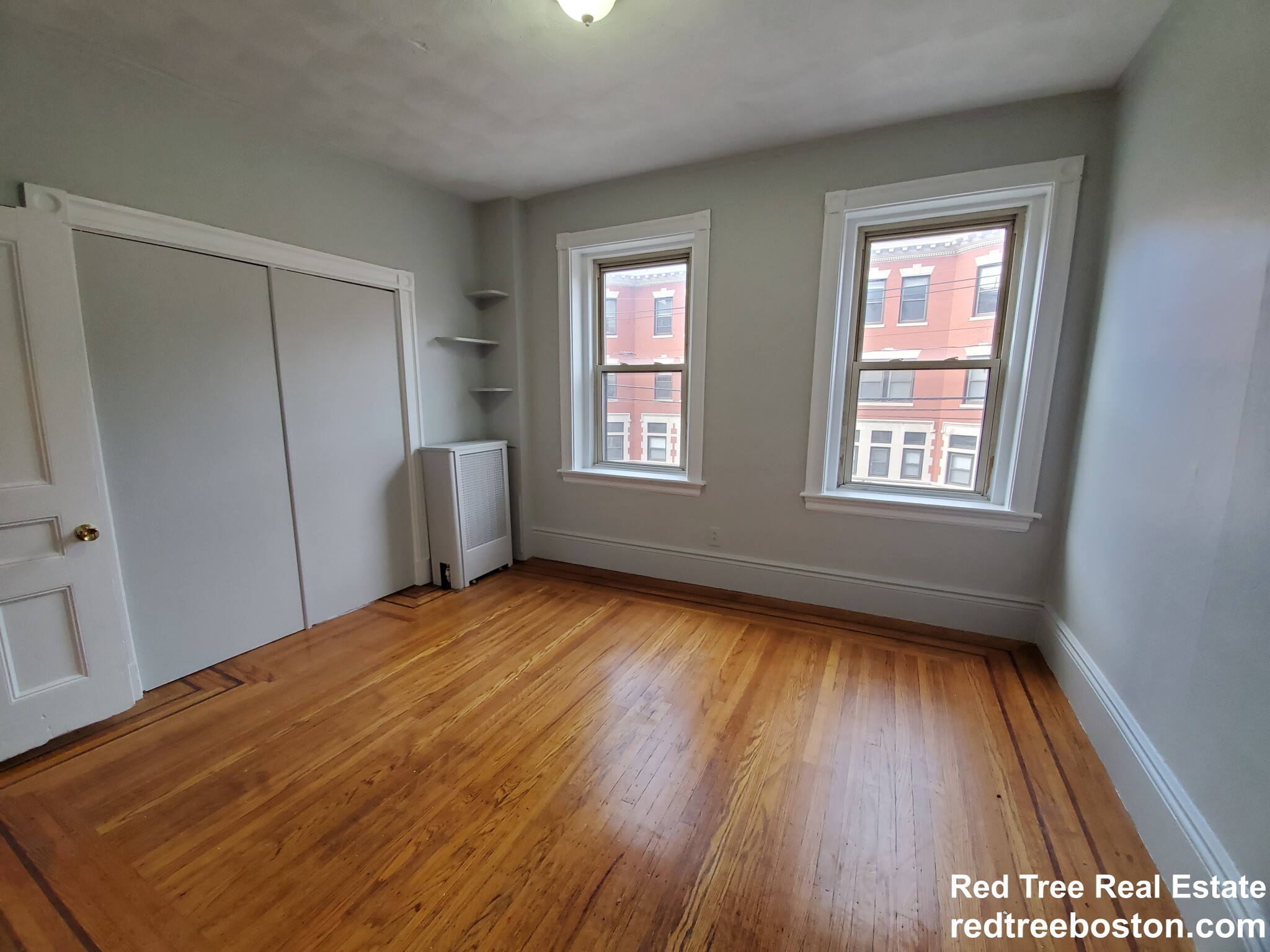 4 bed, 2 bath apartment for rent at 11 Park St Unit 4, Brookline — photo 6 of 31