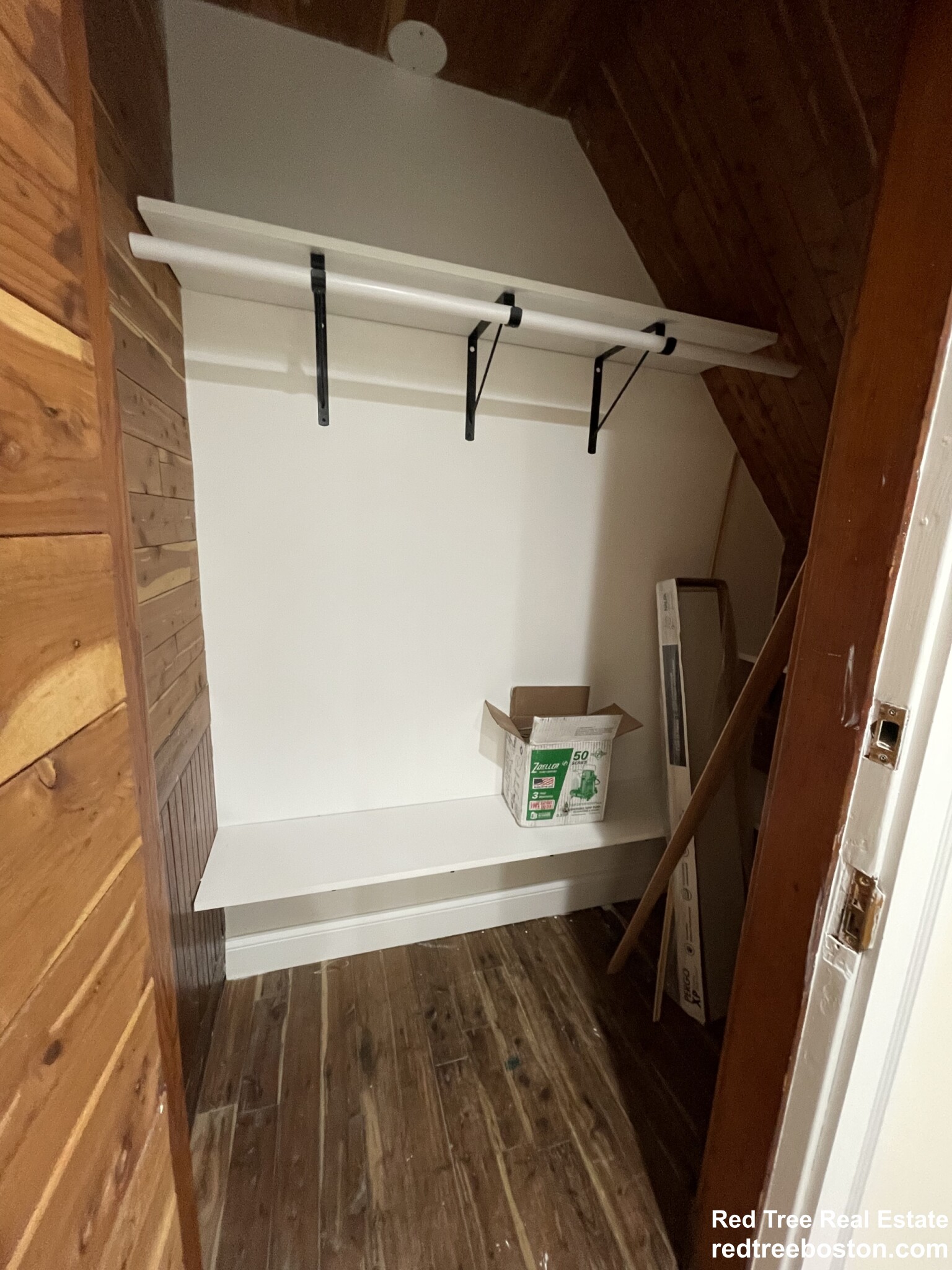 1689 Beacon St, Washington Square