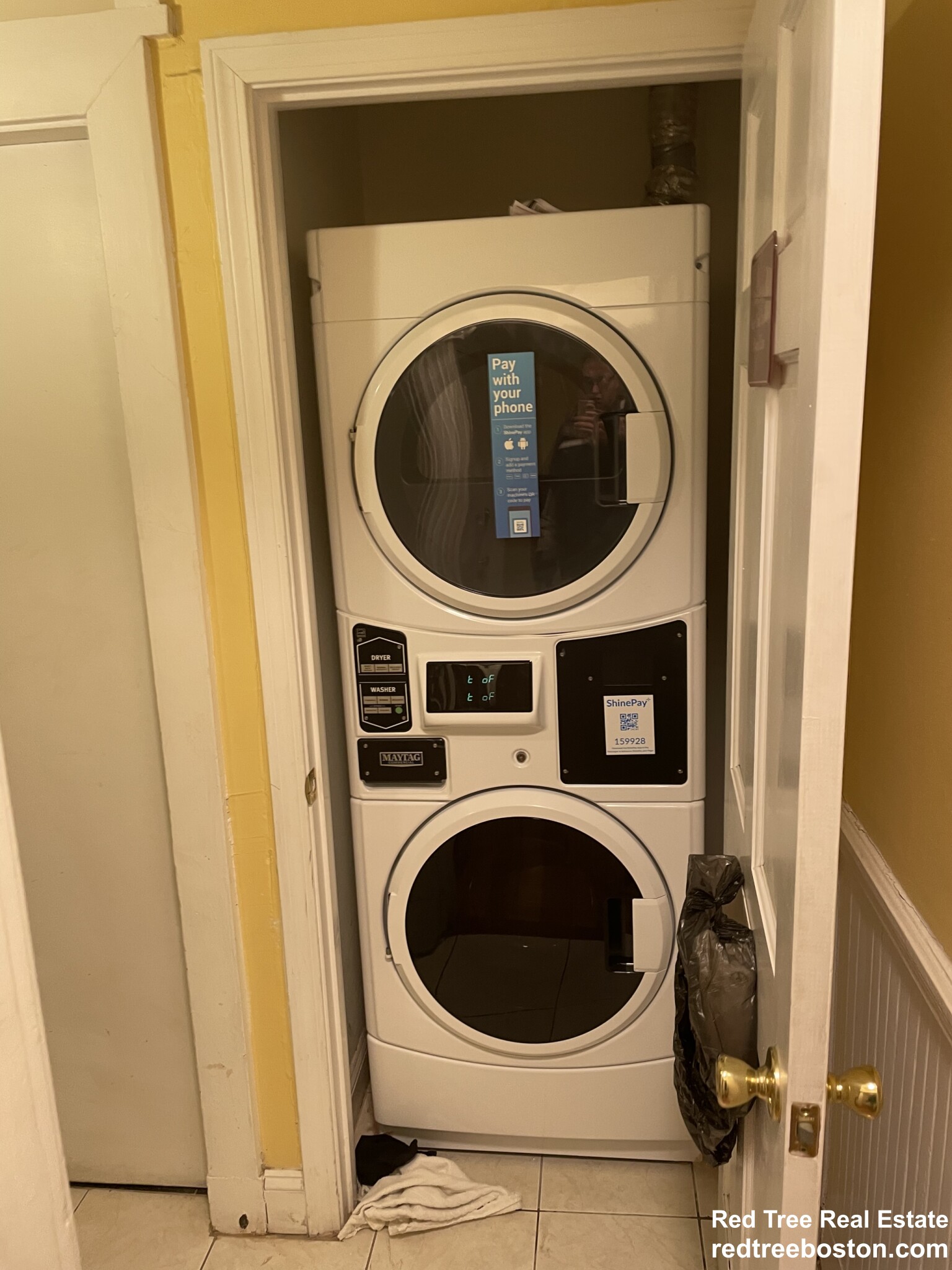 1689 Beacon St, Washington Square